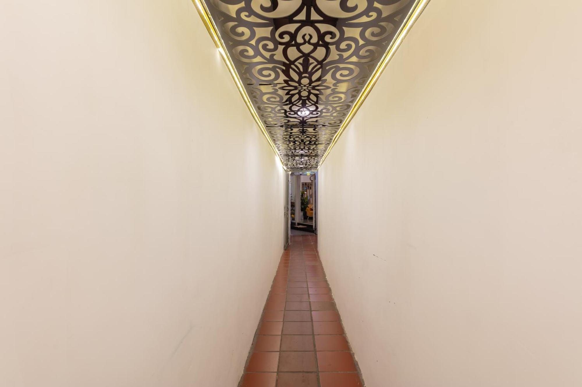Hotel Golden Sunshine And Travel Hanoi