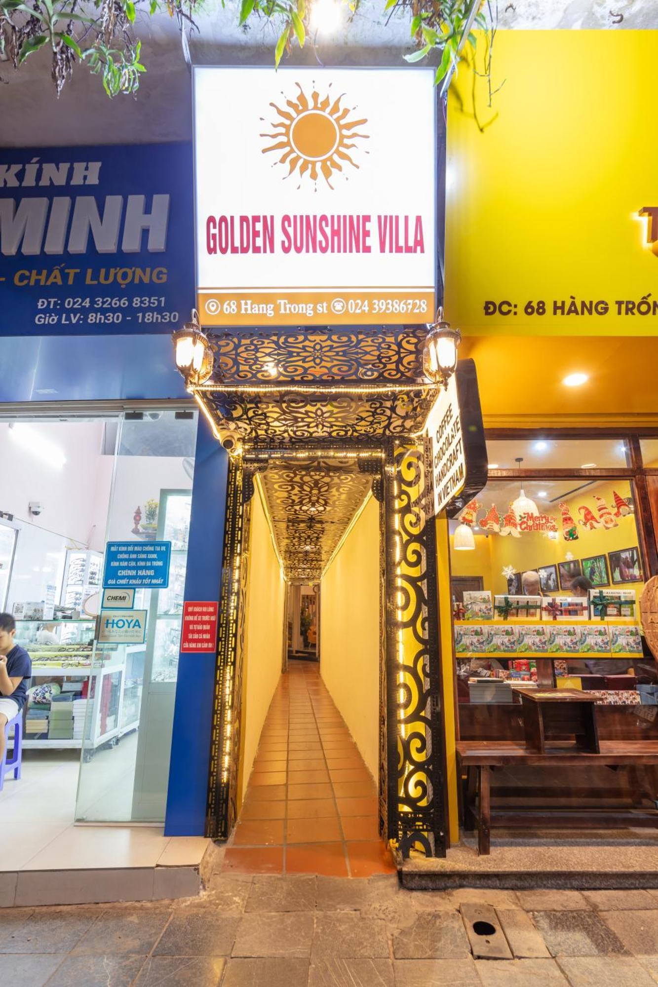 Golden Sunshine And Travel Hotel
