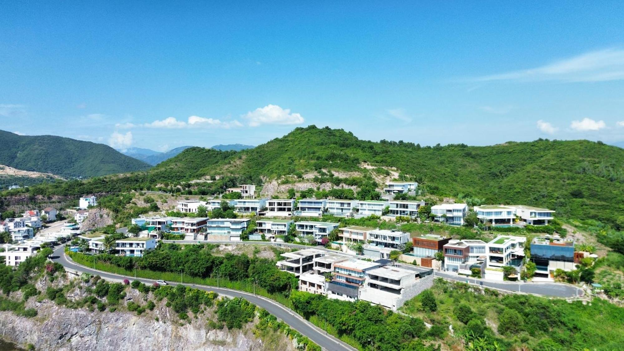 The Hill Ocean With 5 Bedrooms And Infinity Pool