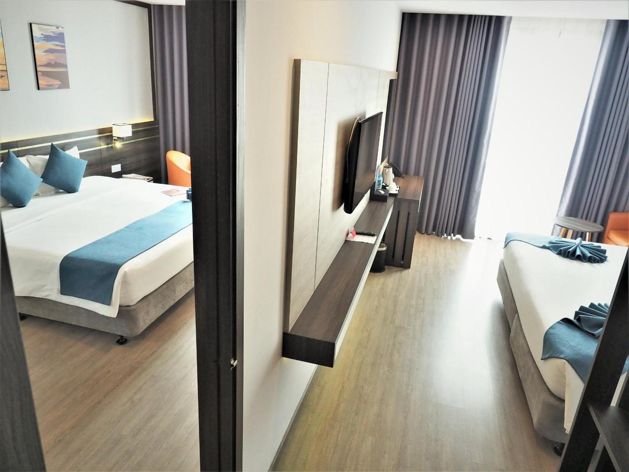Seana Hotel 4*