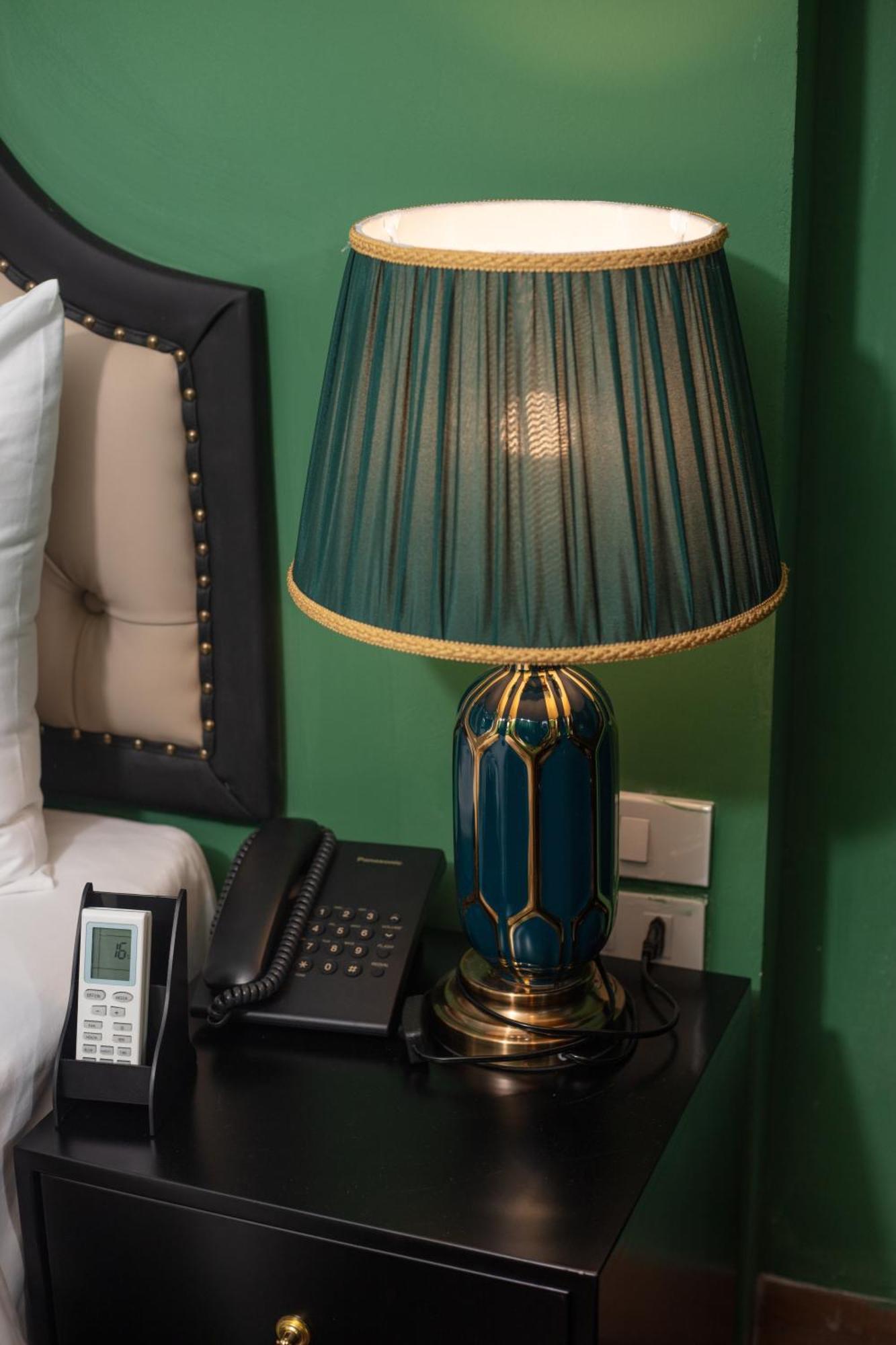 Madelise Adora & Travel Hotel 4*