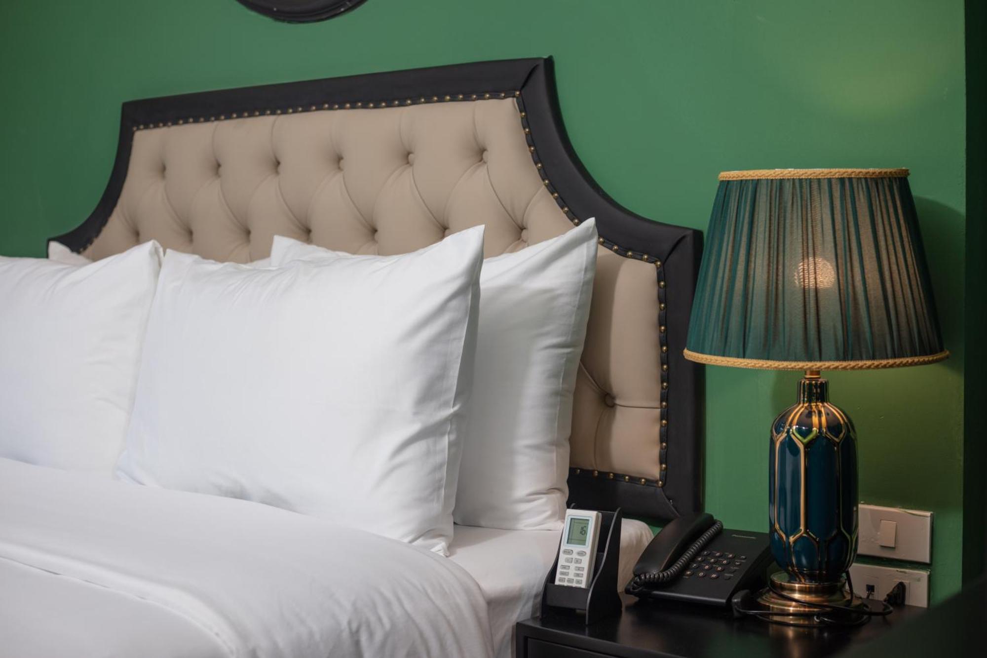 Madelise Adora & Travel 4* Hanoi