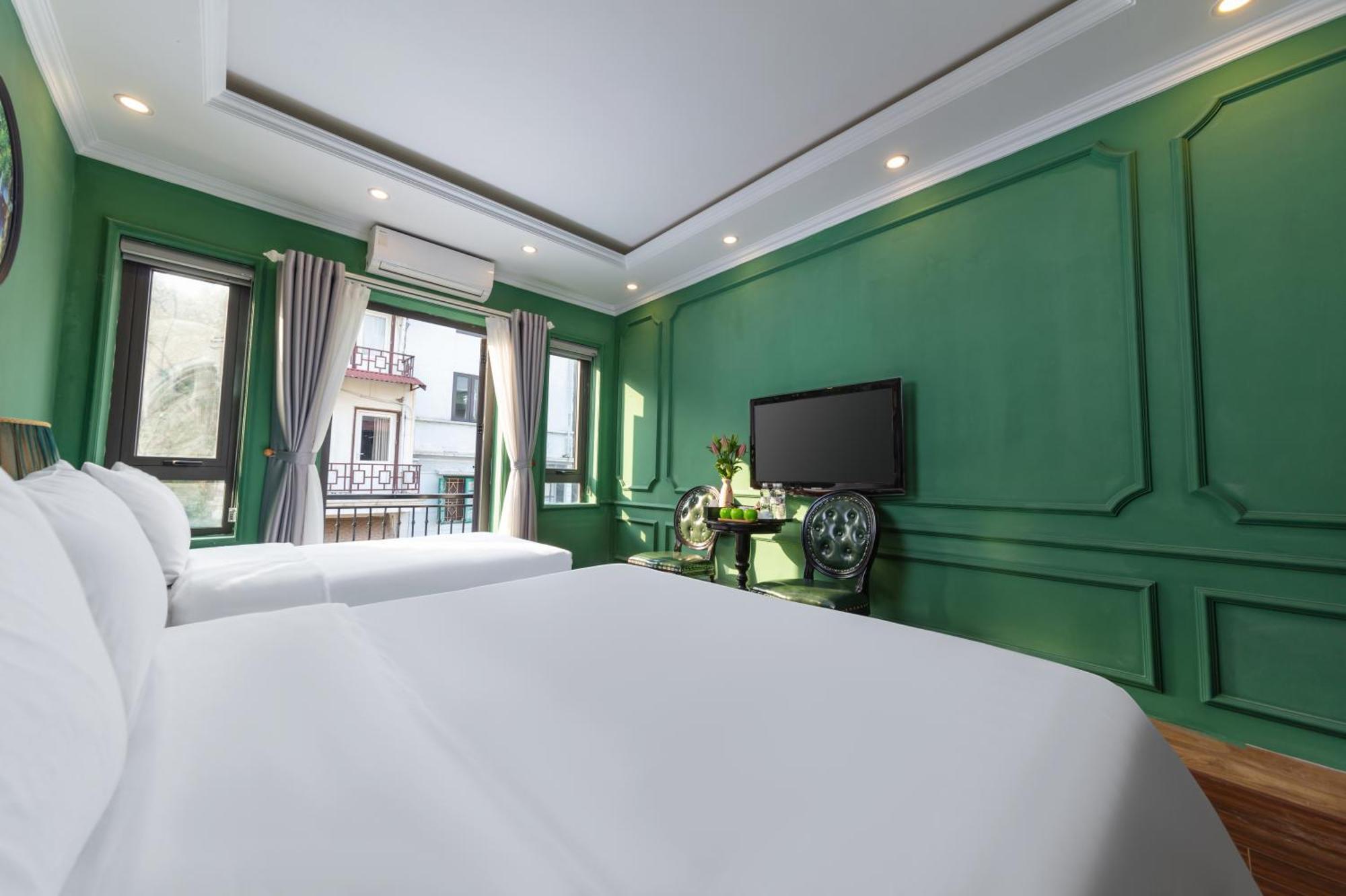 Madelise Adora & Travel 4* Hanoi