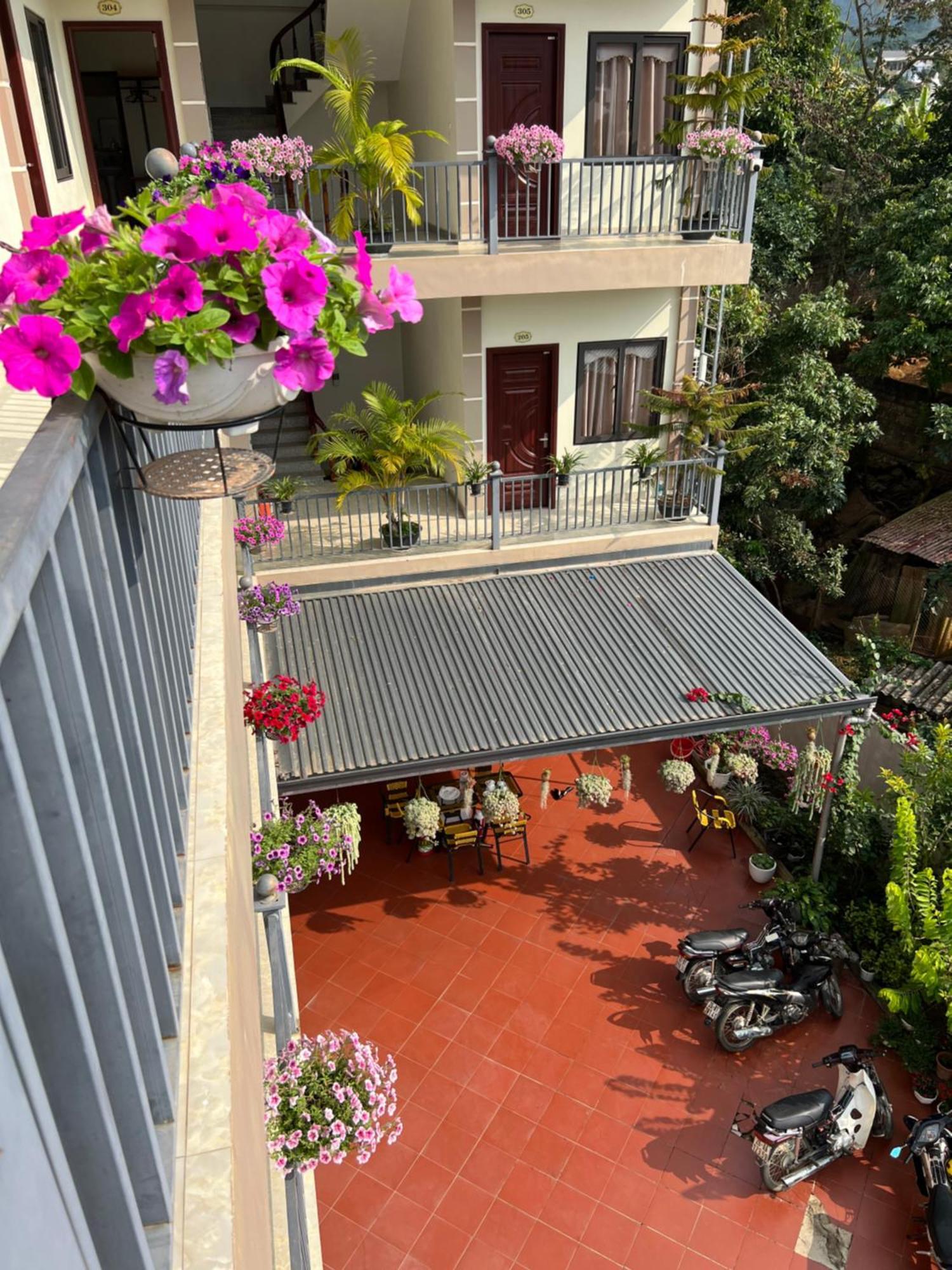 Bed & Breakfast Nha Nghi Ngoc Long *