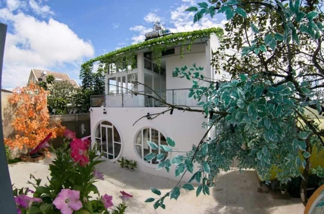 Lucina Boutique * Đà Lạt