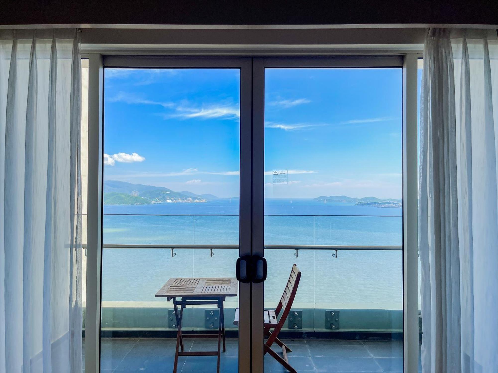 The Sea Luxury Apartment