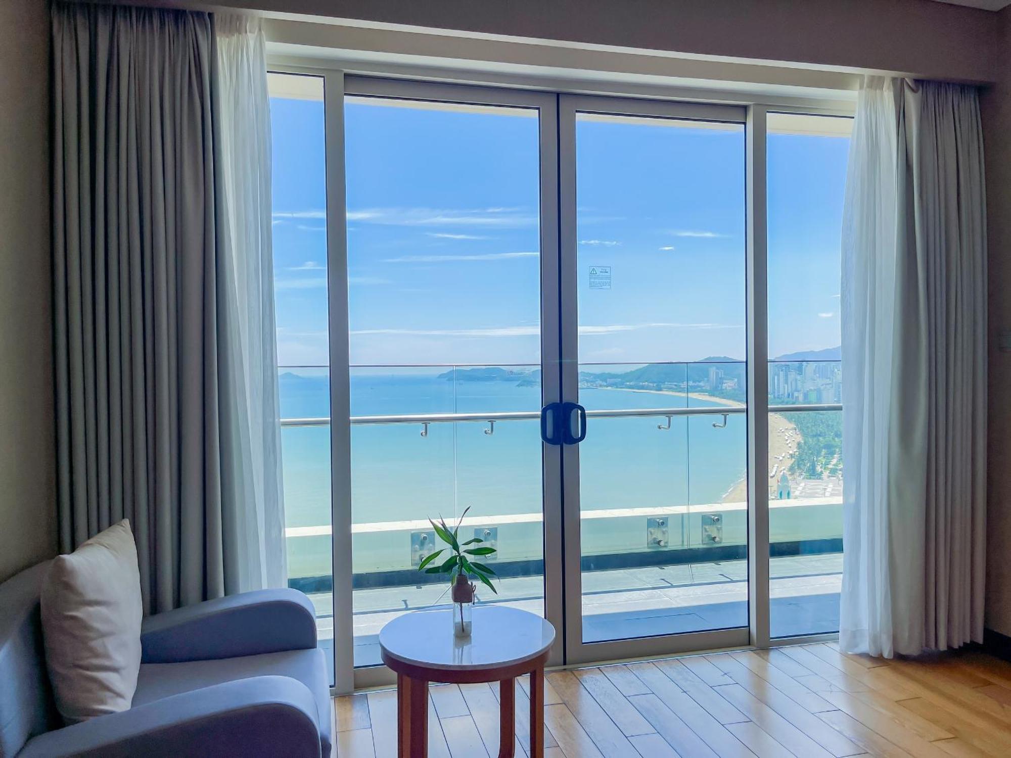 The Sea Luxury Apartment