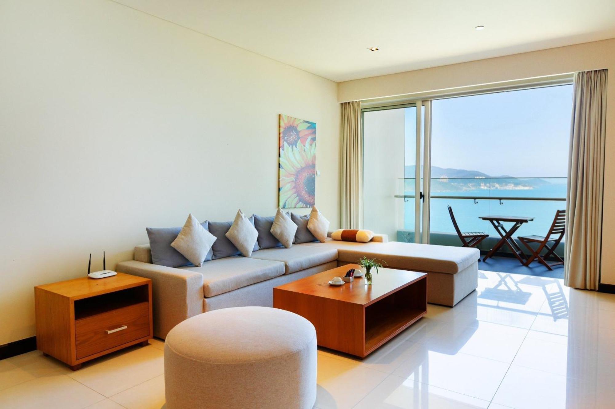 The Sea Luxury Apartment