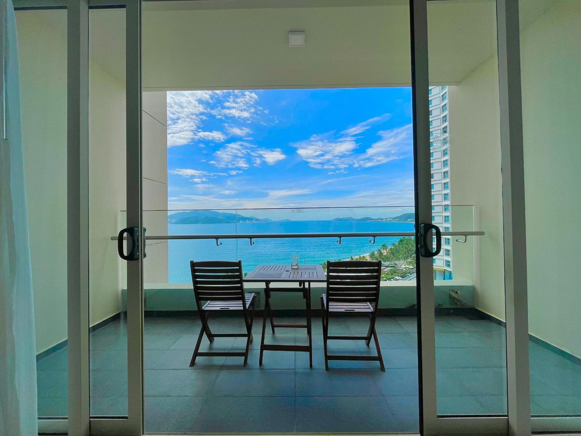 The Sea Luxury Apartment