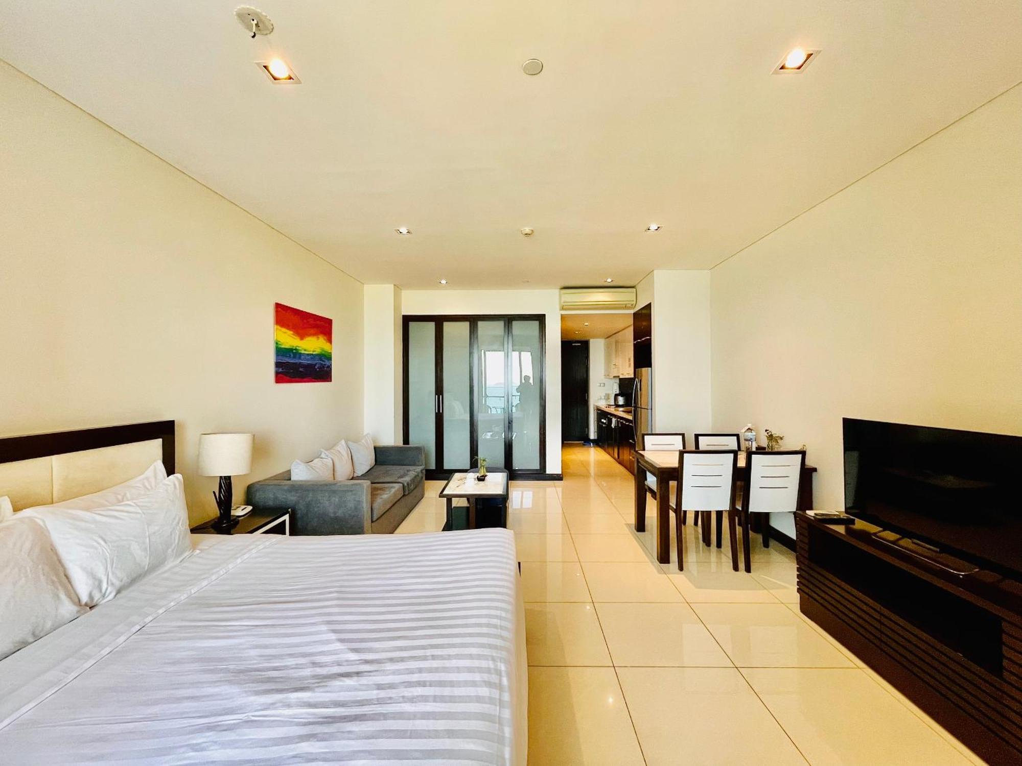 The Sea Luxury Apartment