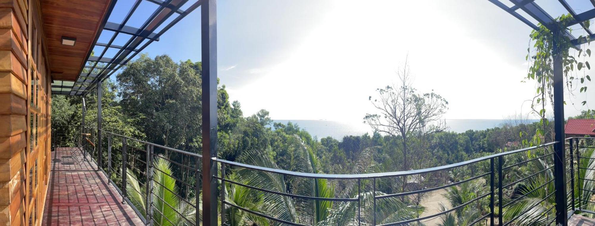 Ong Vinh House - Living Among Nature !