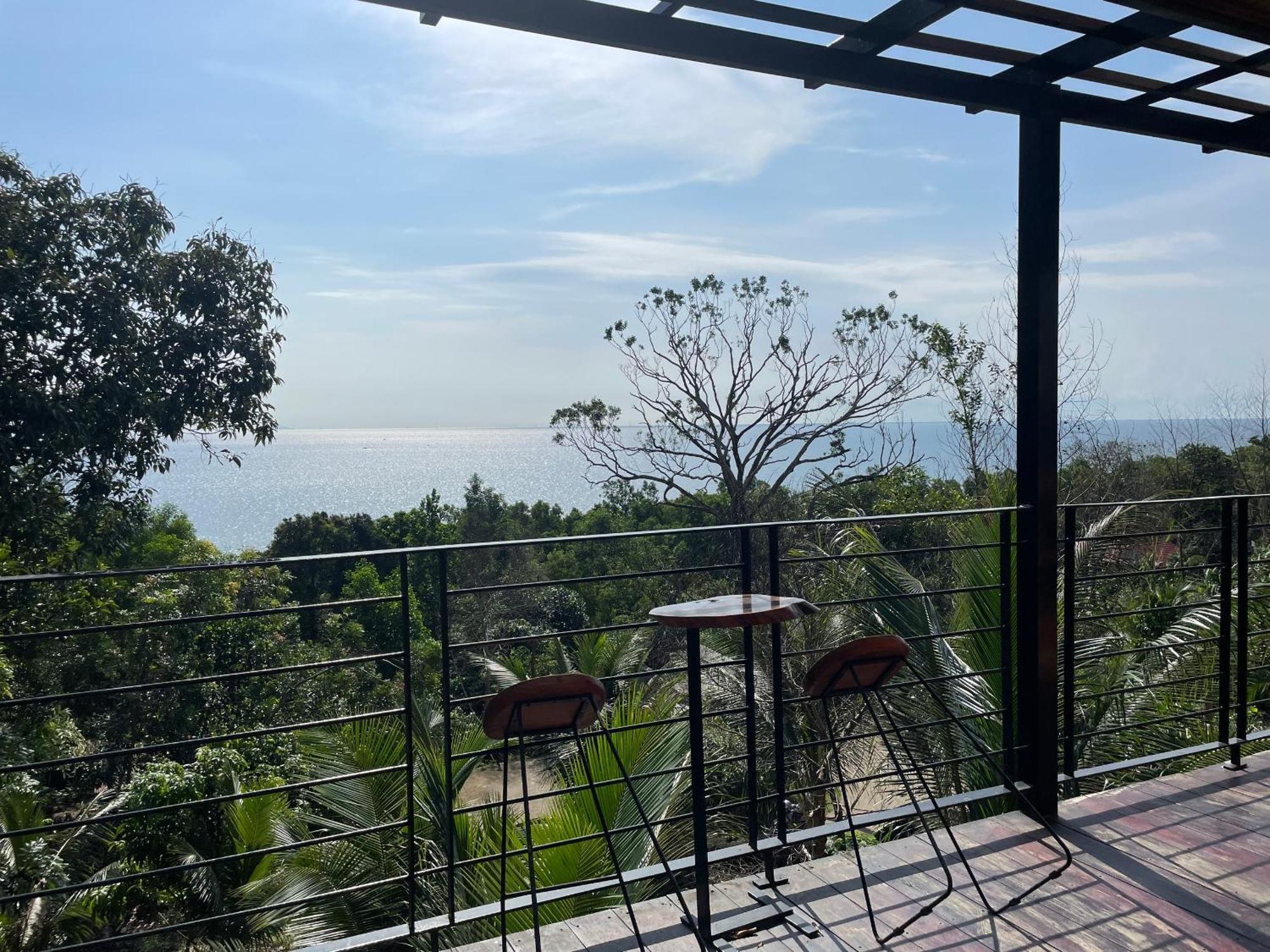 Ong Vinh House - Living Among Nature ! * Phu Quoc