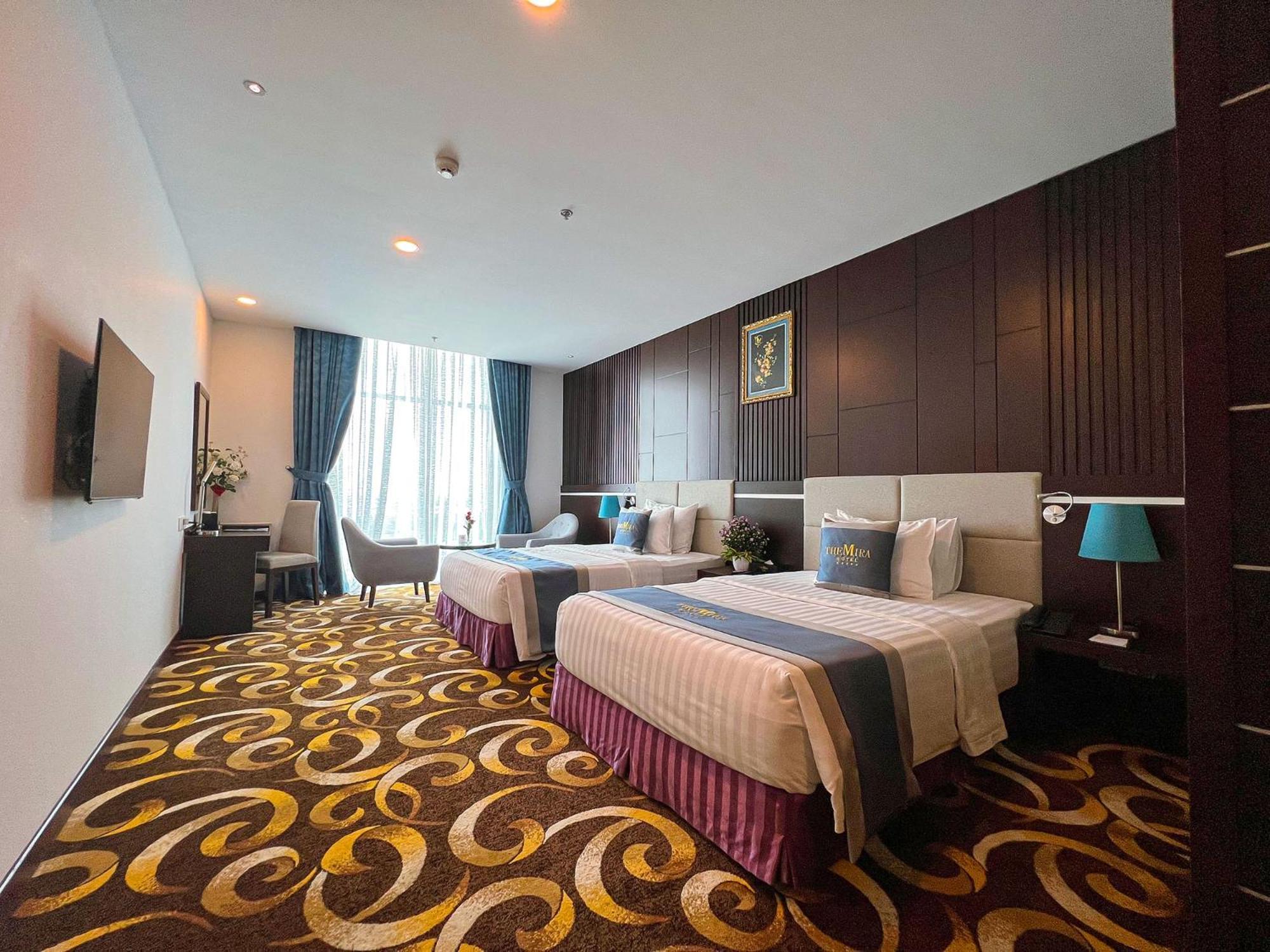Hotel The Mira