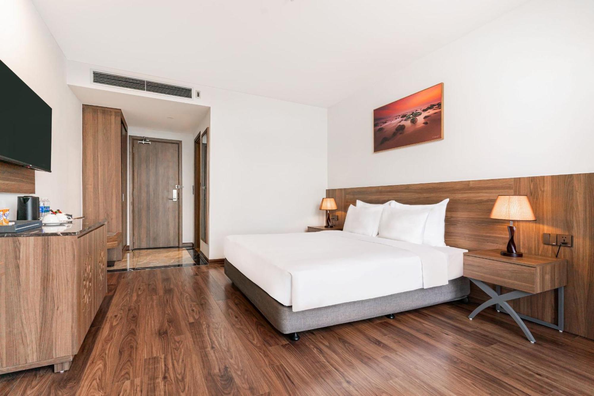 Nesta Hotel 4*