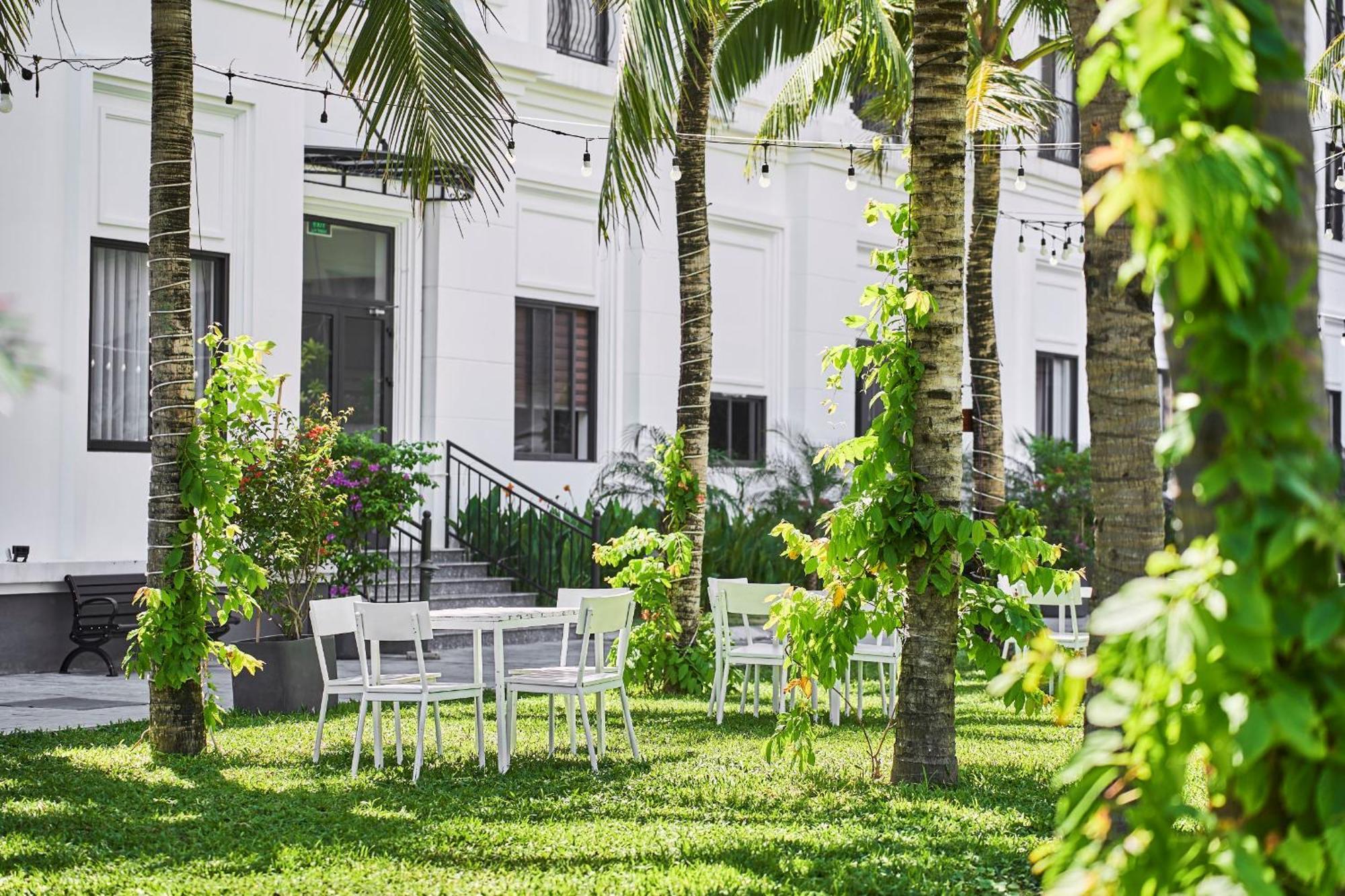 Nesta Hotel