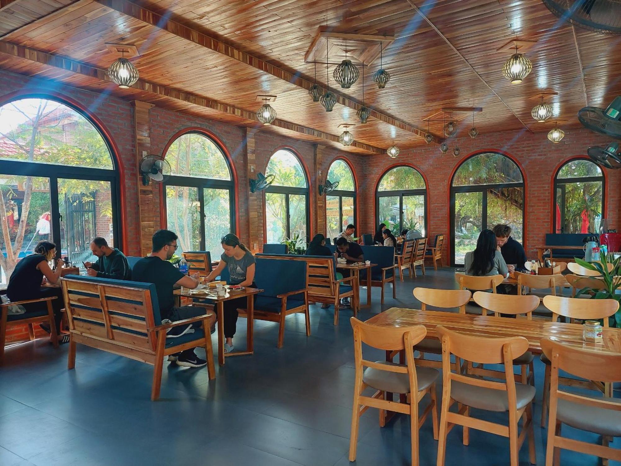 Mountain Side Homestay&cafe