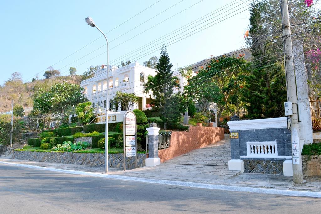 Huong Sen 2 Hotel *