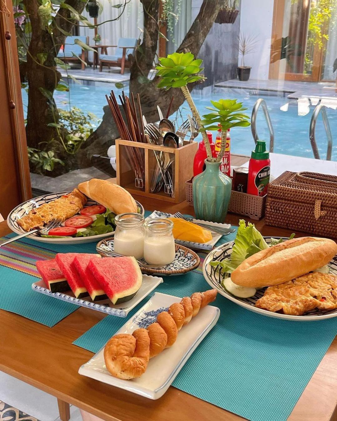 Tam House Hotel
