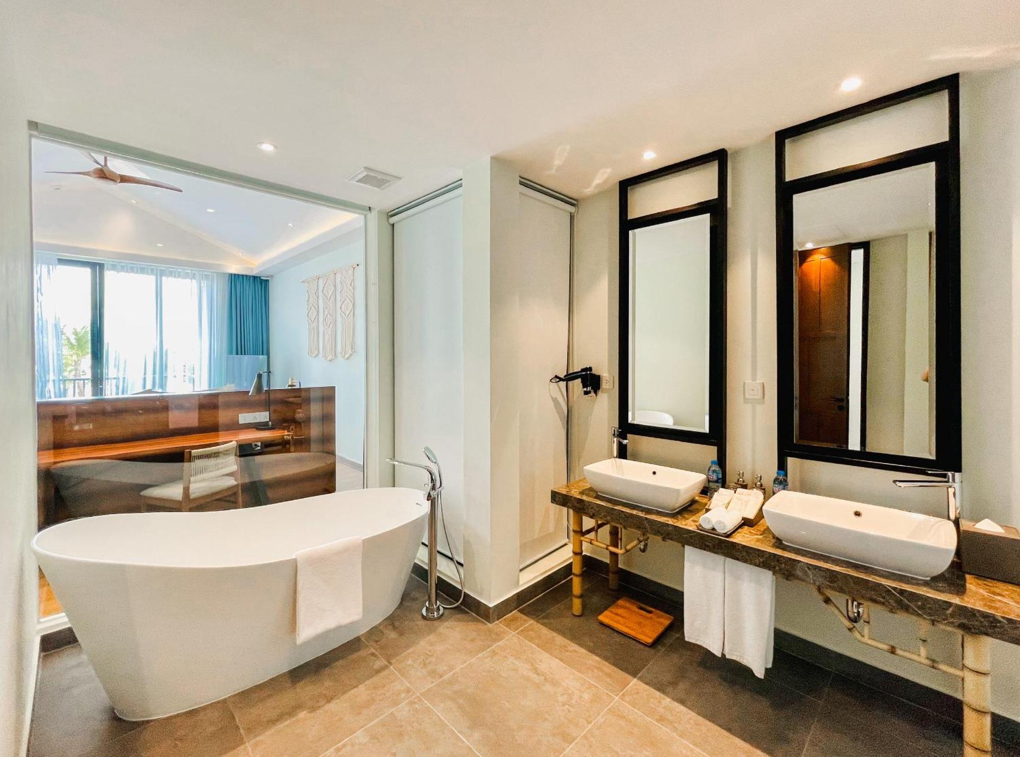 New World 5* Phu Quoc