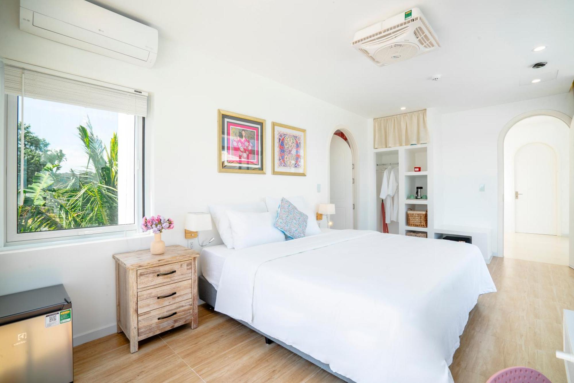Mia Luxury Binh Chau *