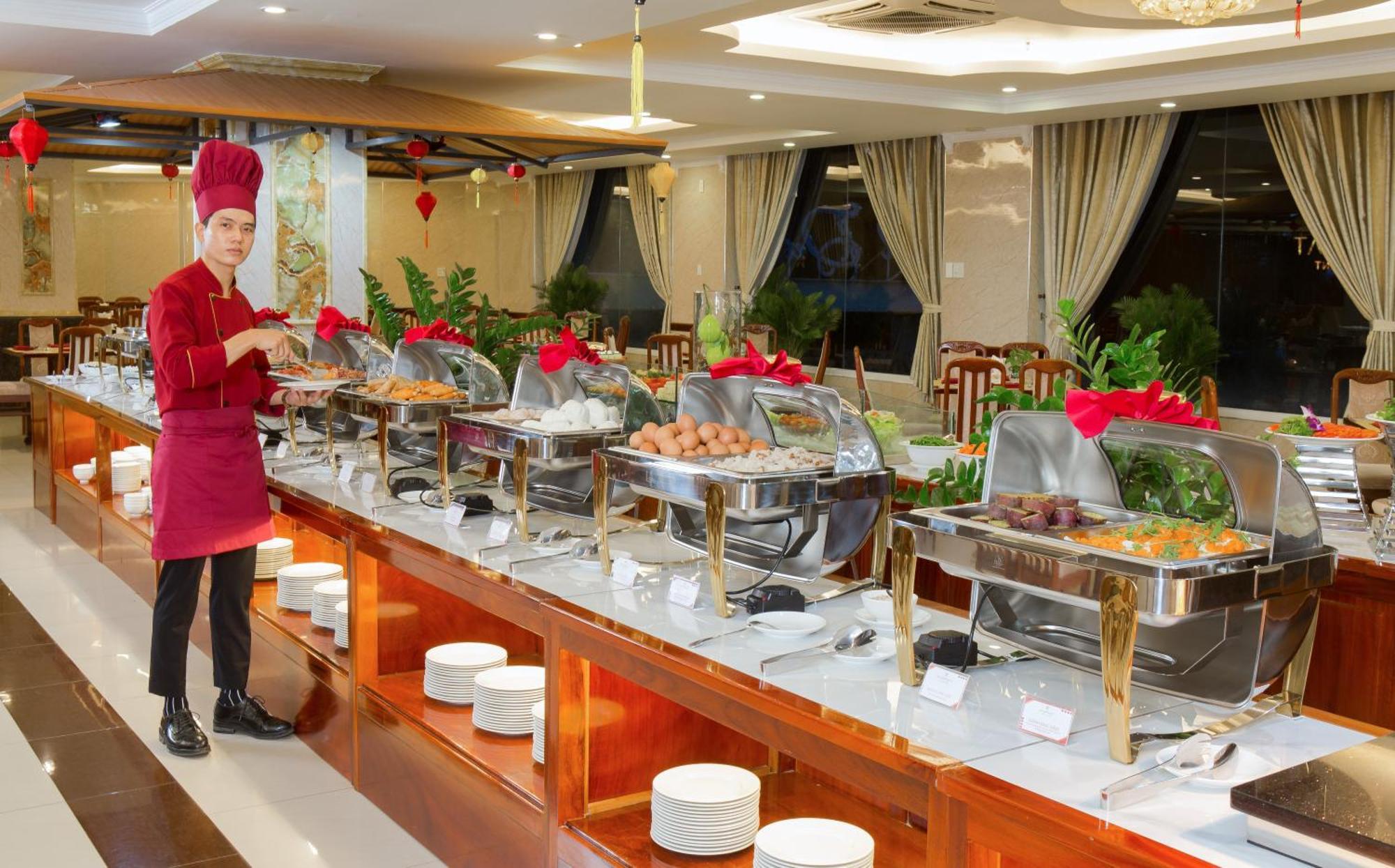Phat Riverside Hotel