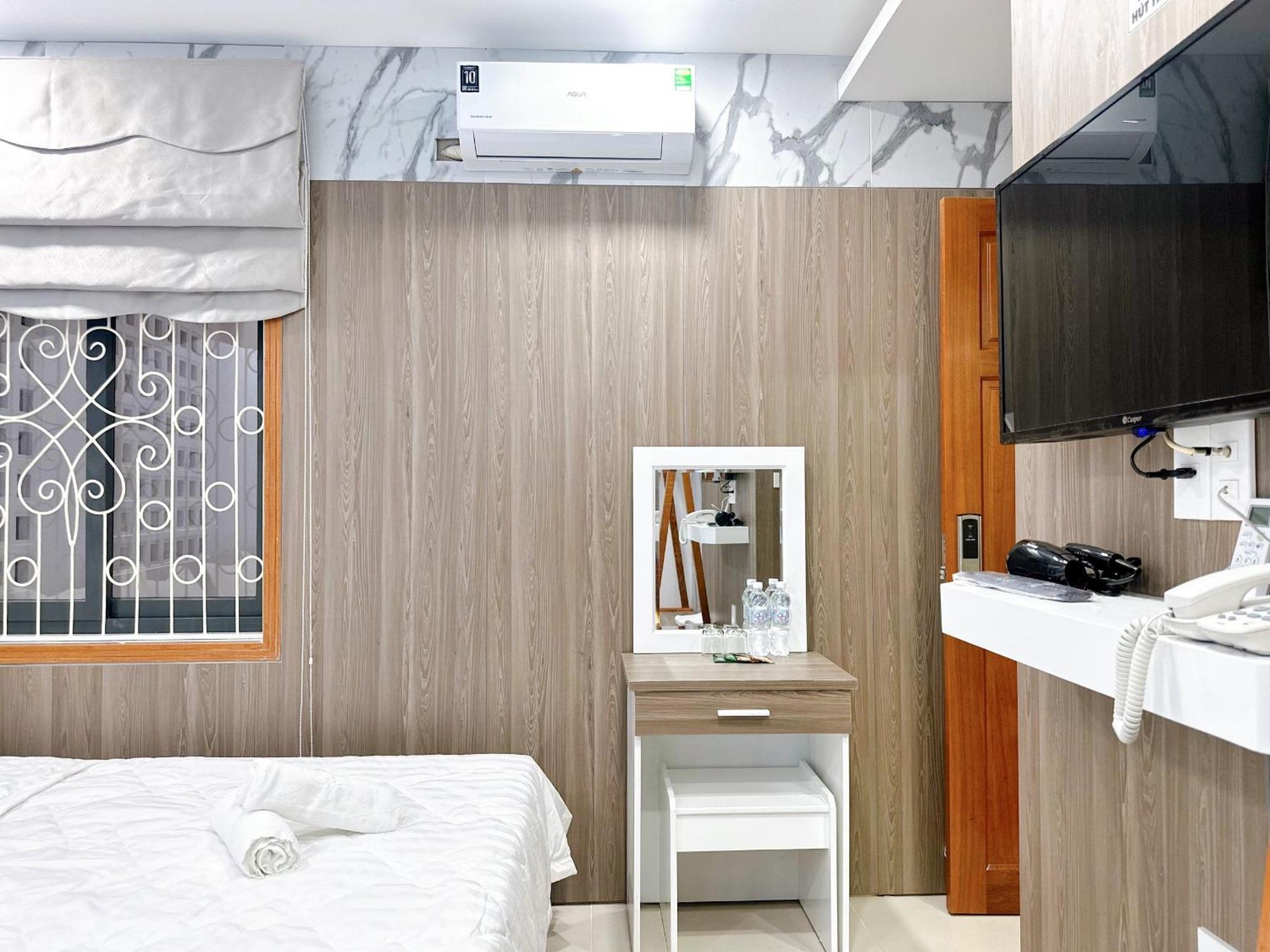 Milan - Milanesa And Apartment *