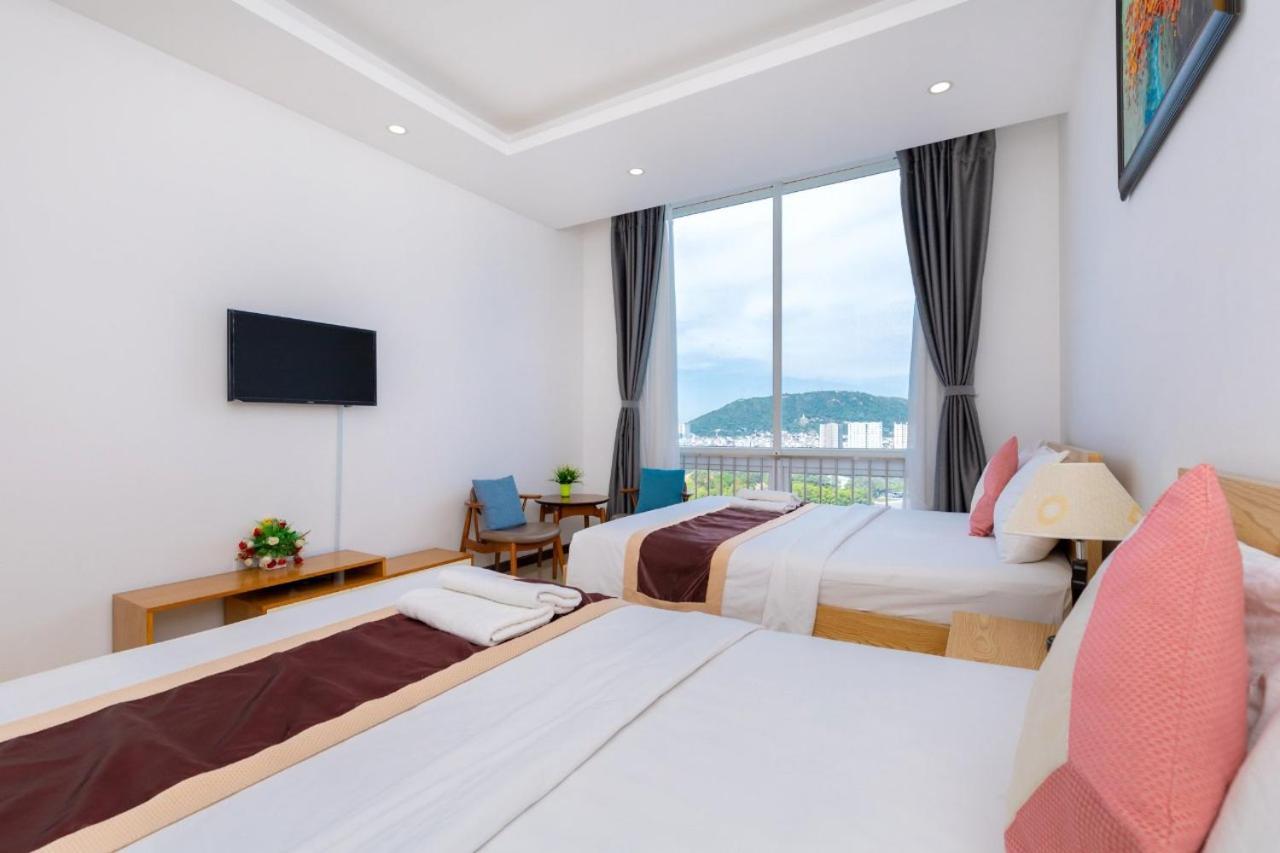 The Grand Condotel Apartment *