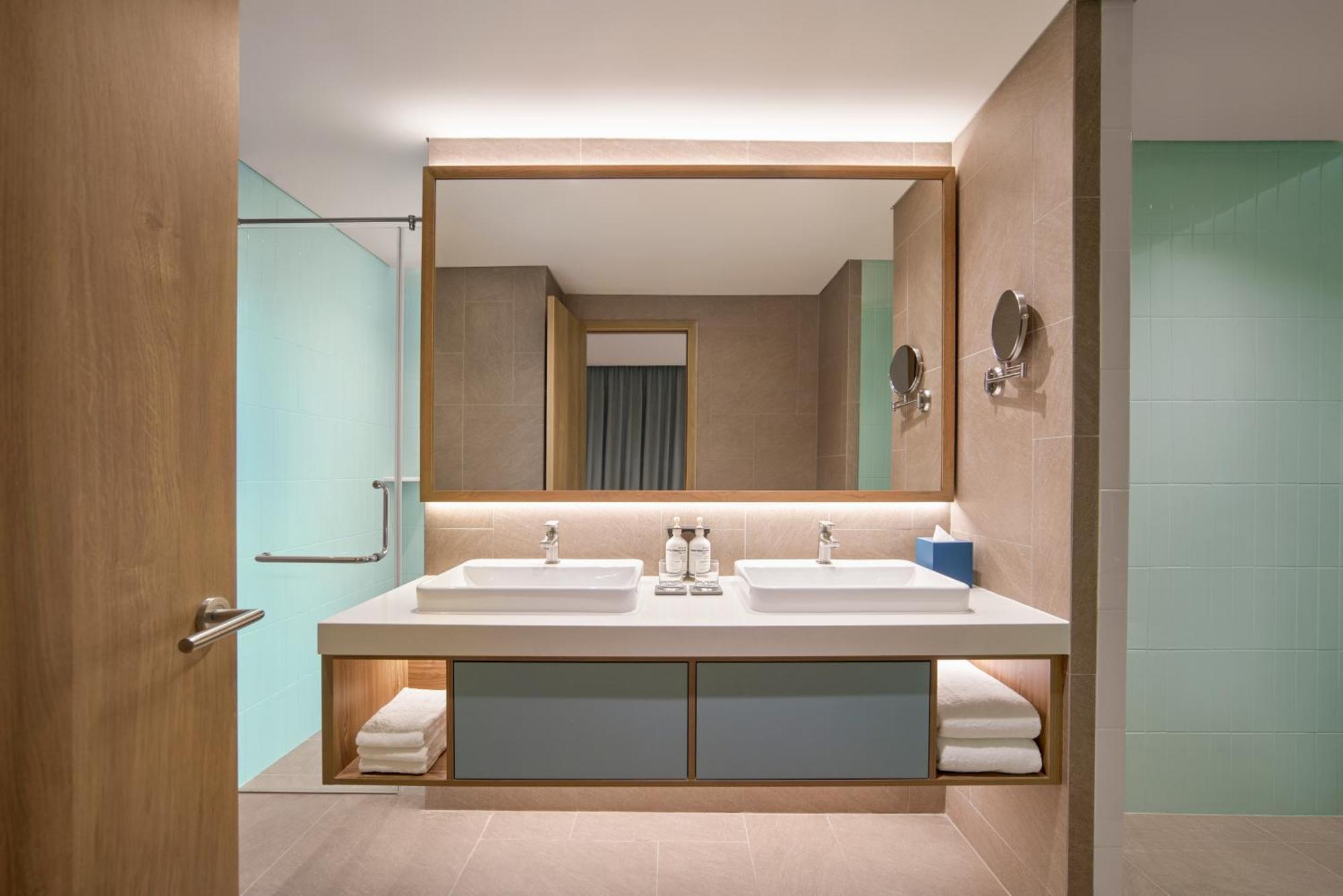 Ixora By Fusion 5* Ho Tram