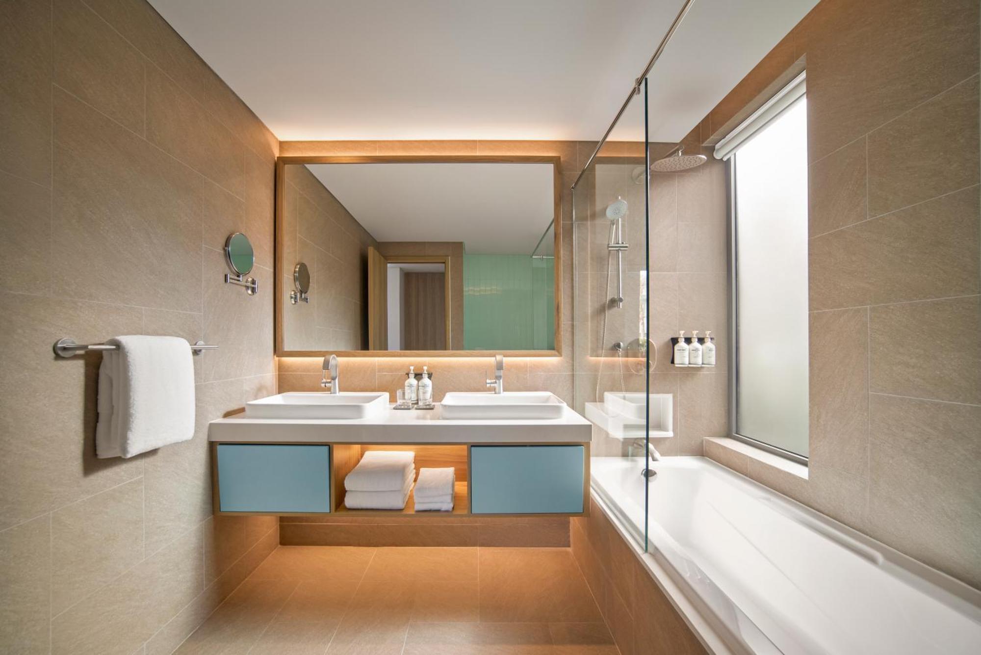 Ixora By Fusion Ho Tram