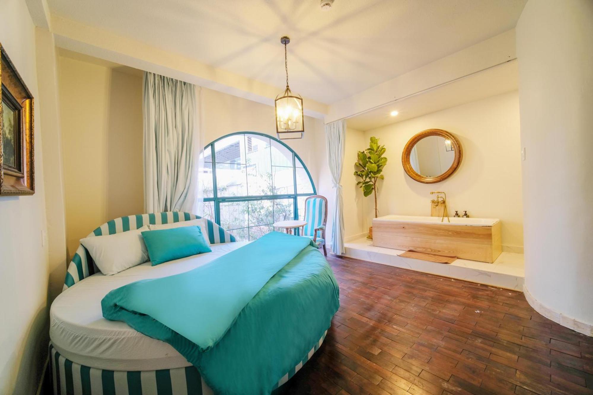 Lacasa Hotel 3*
