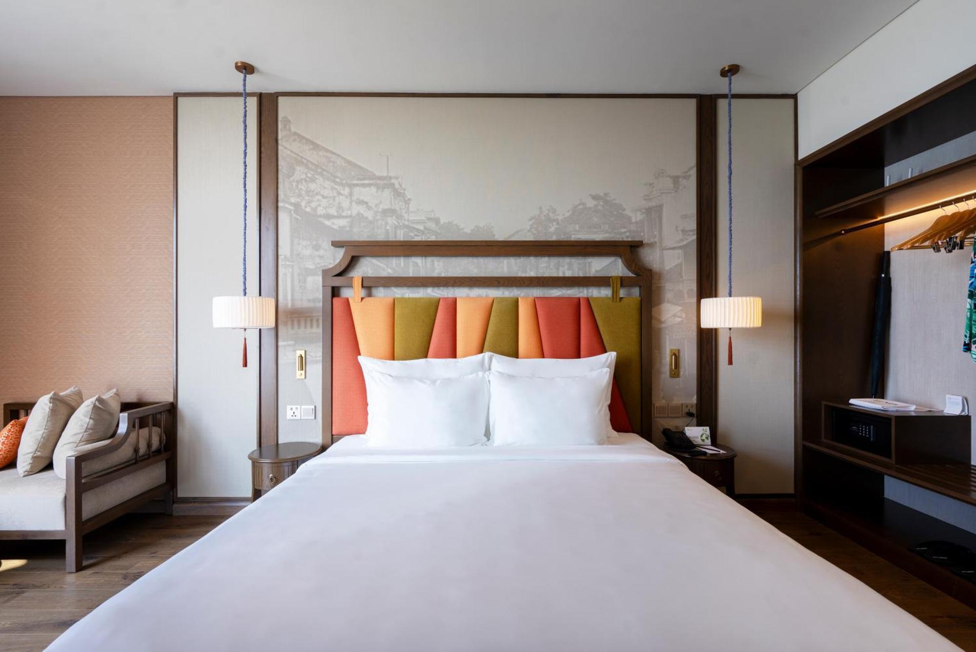 Hotel Mandala Cham Bay Mui Ne 5*