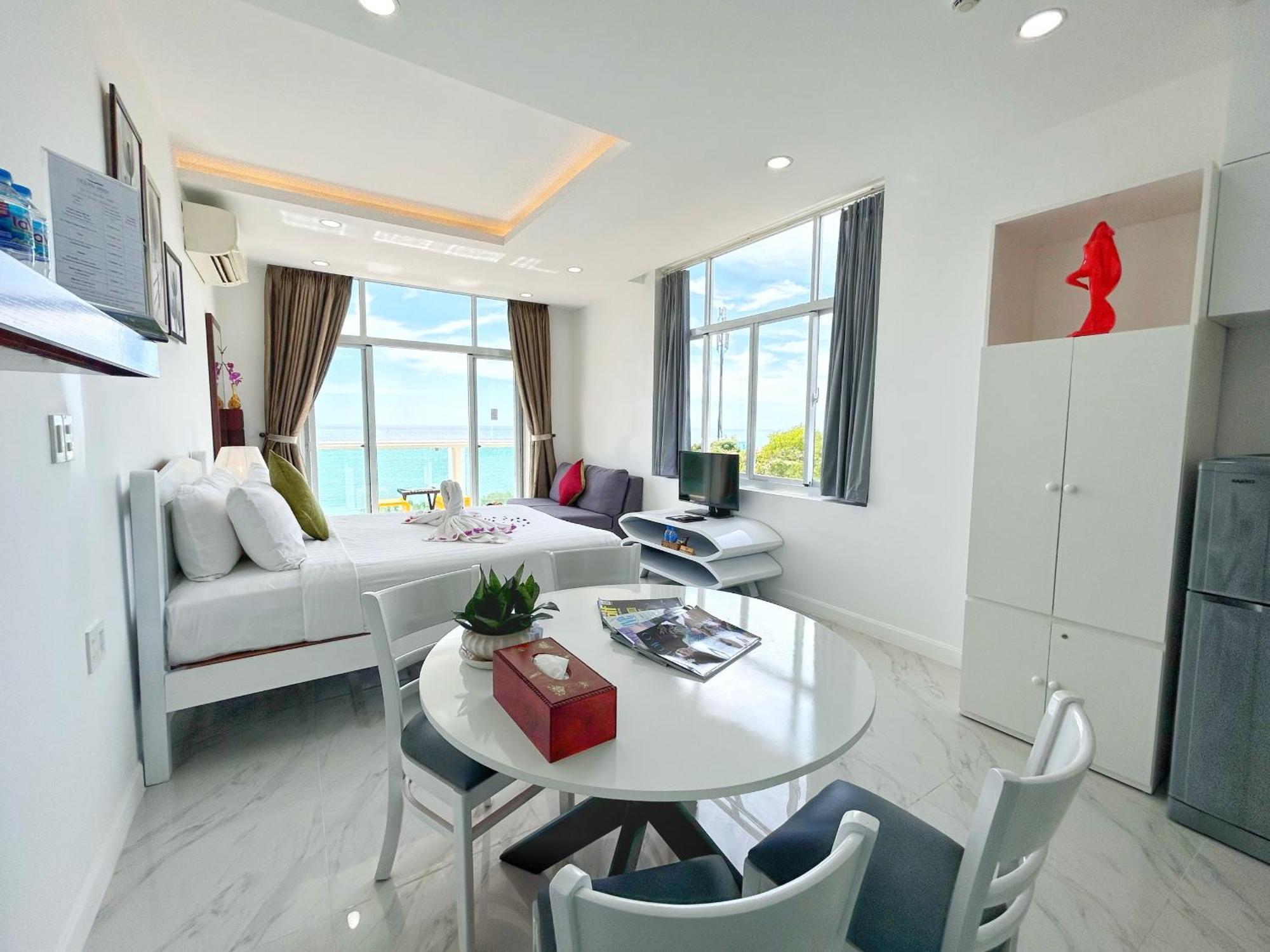 Ocean Vista Apartment *