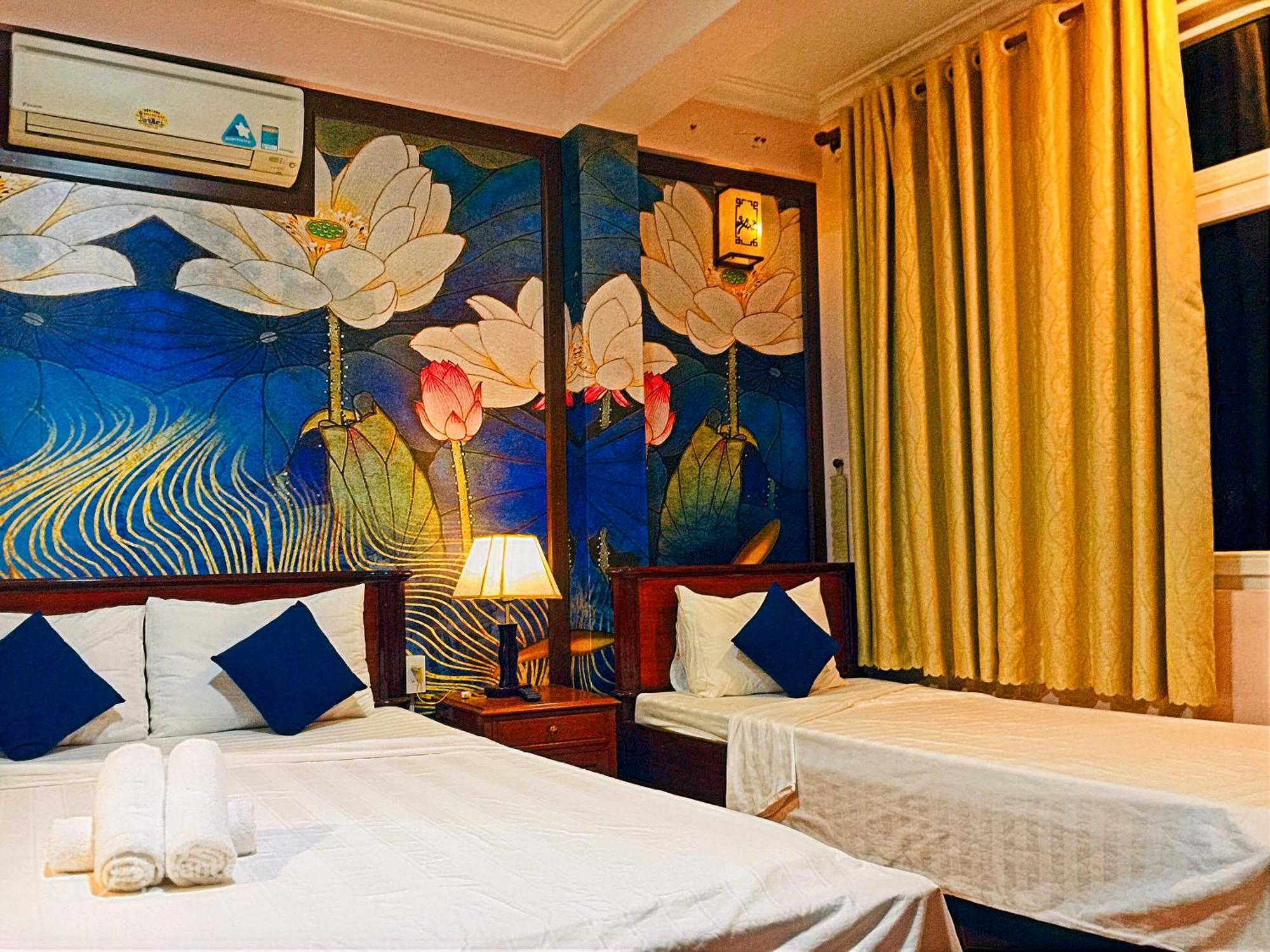 Hotel Pink Lotus