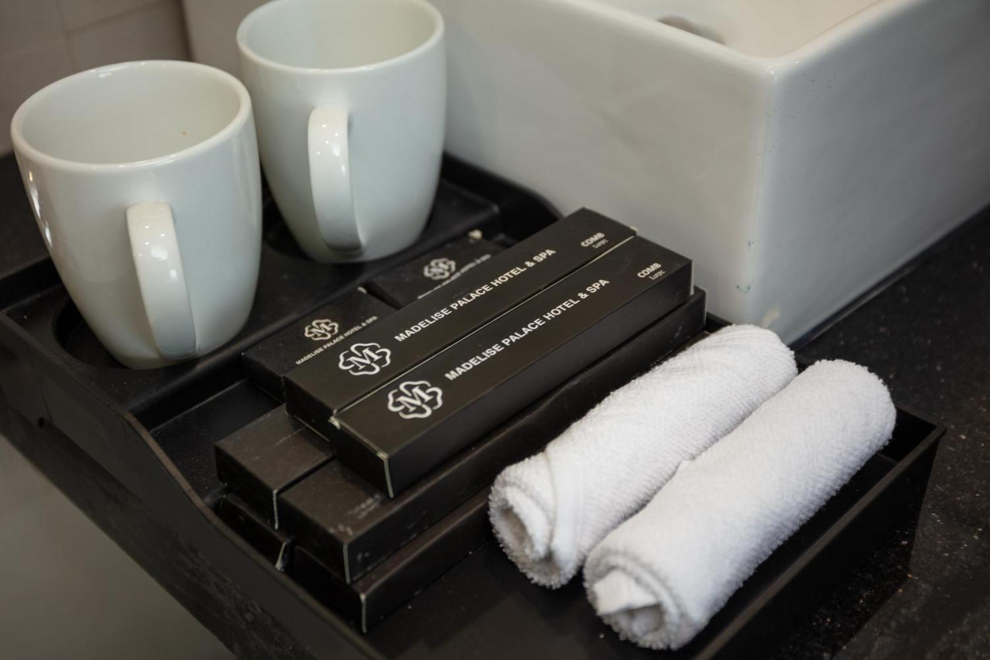 Madelise Adora & Travel Hotel 4*