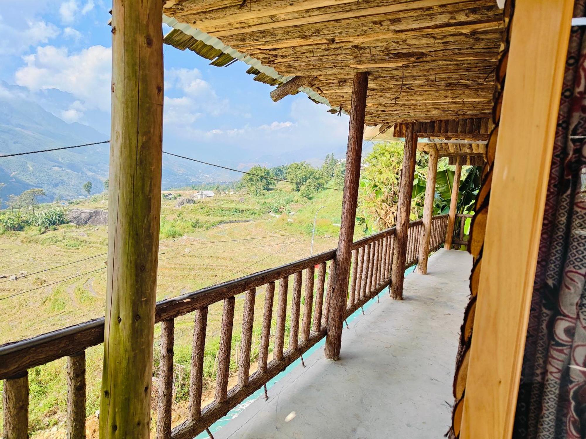 Hmong Wooden Nhà khách