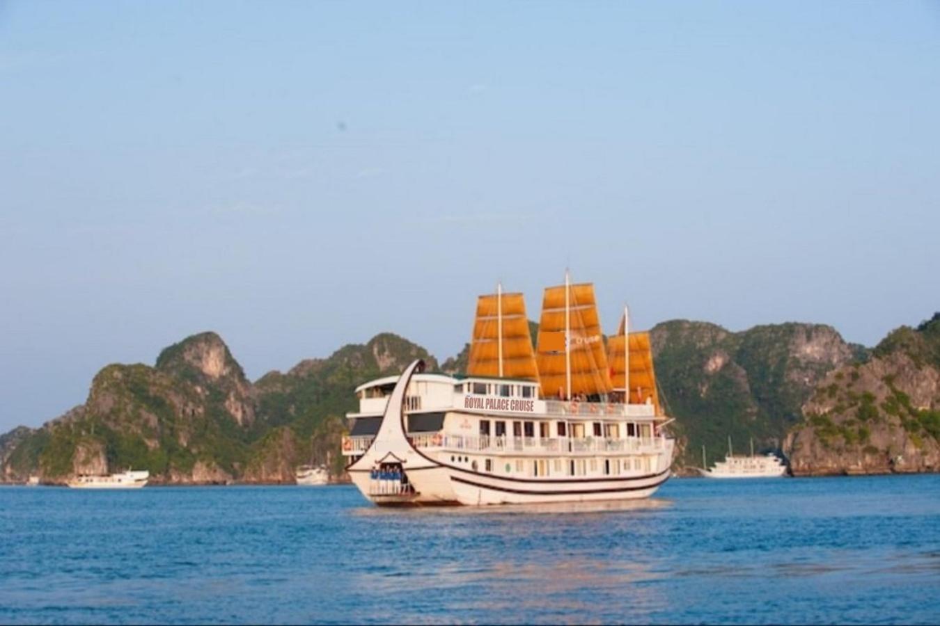 Royal Palace Cruise  Ha Long