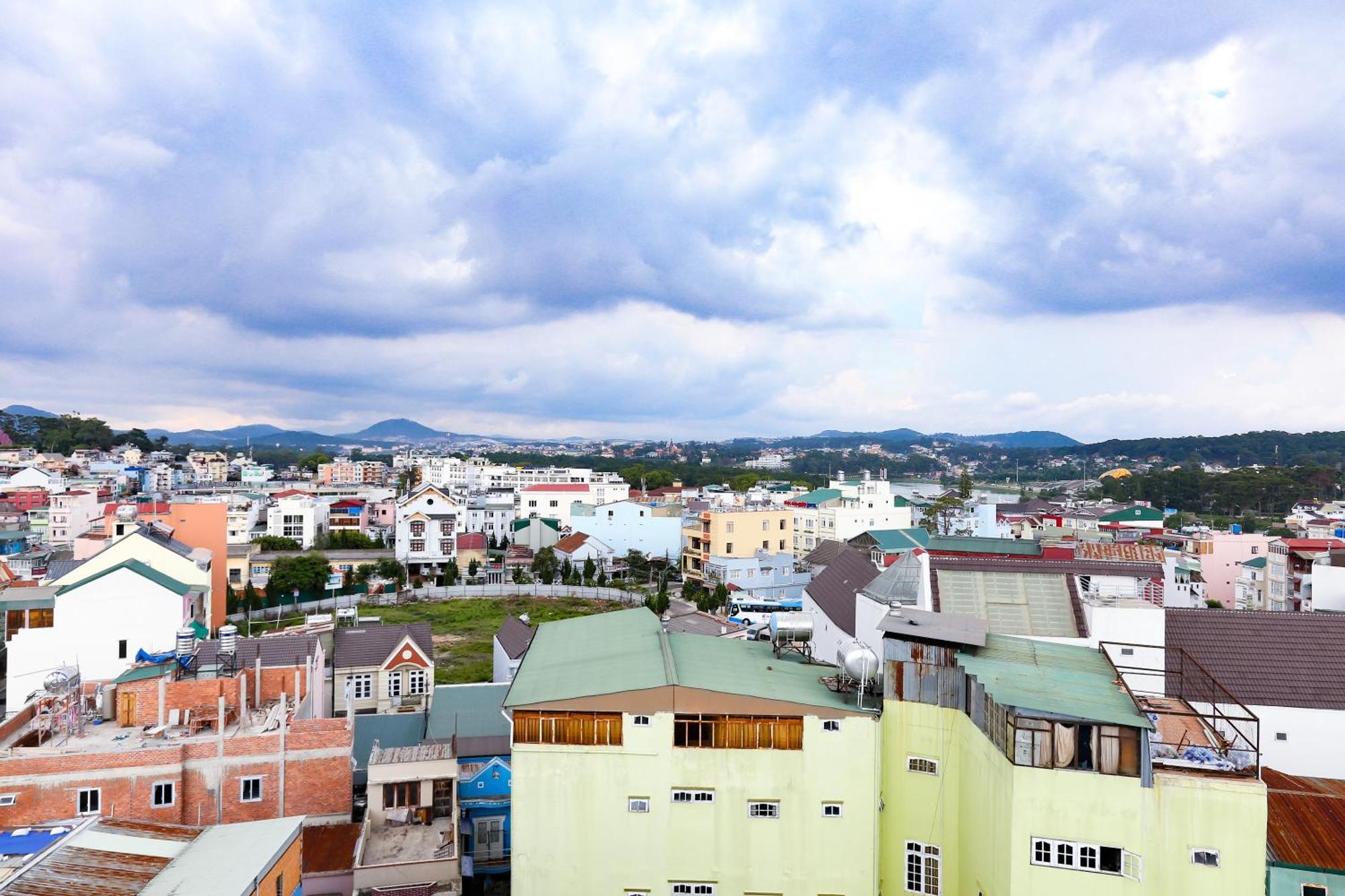 Iris Hotel Da Lat