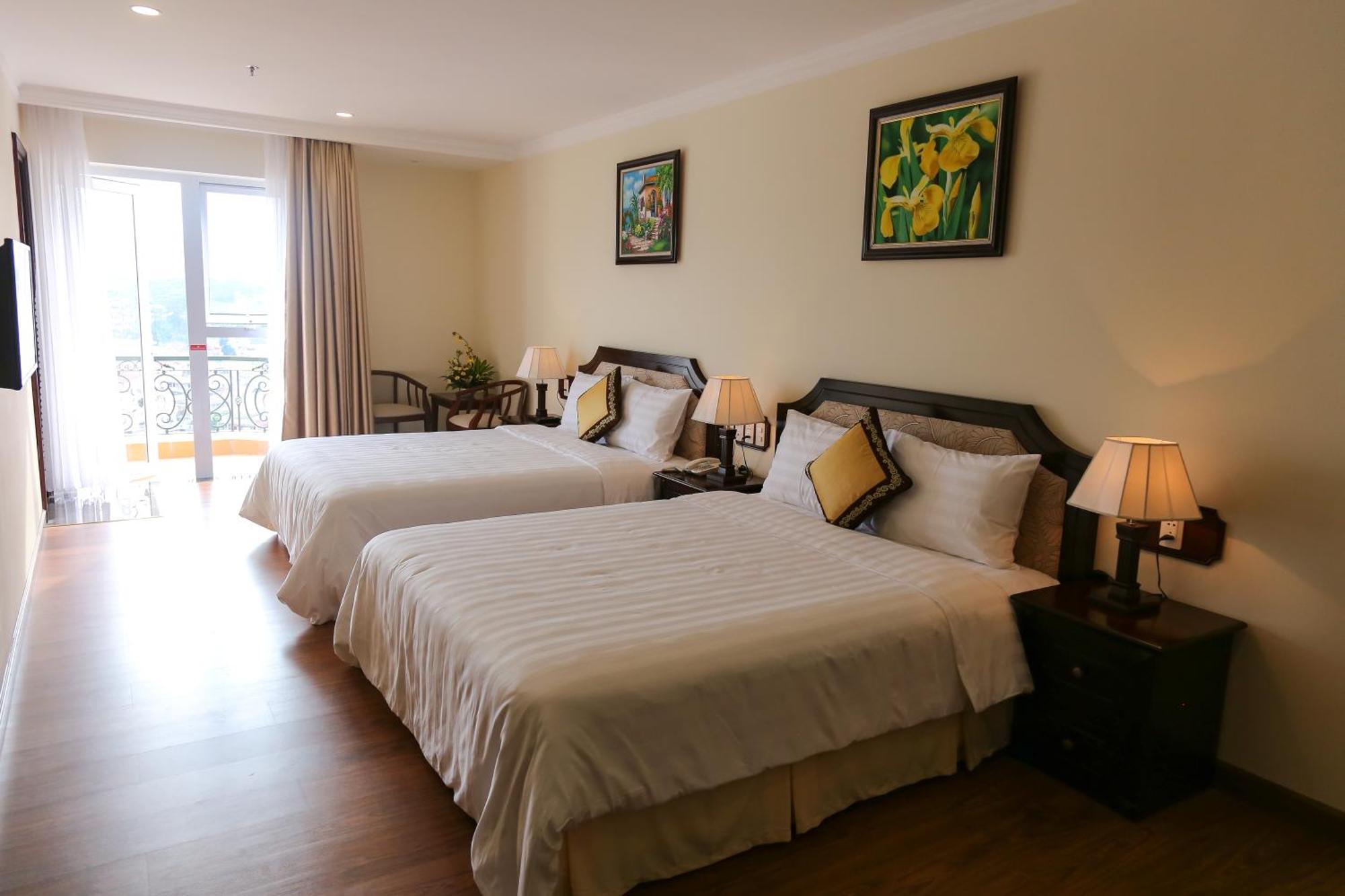 Hotel Iris
