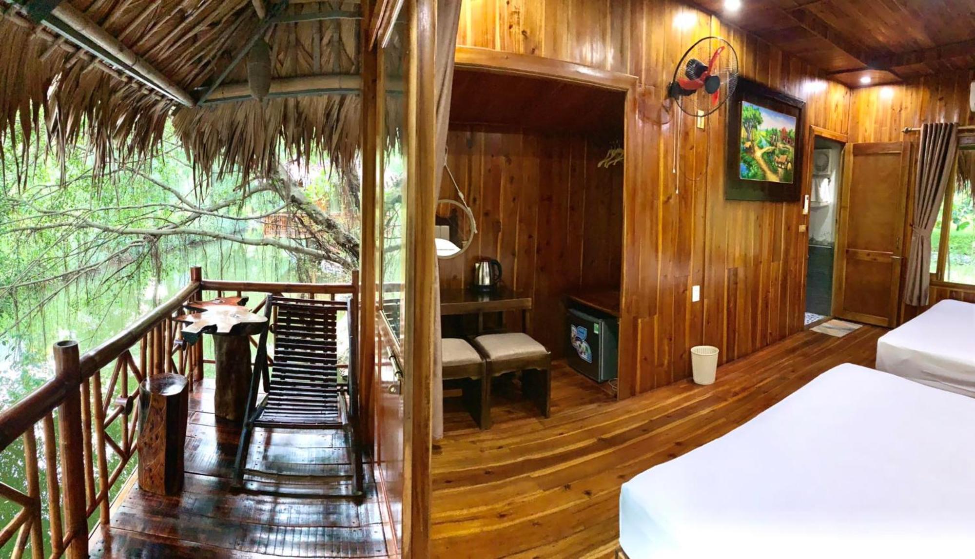 Lodge Hang Lan *