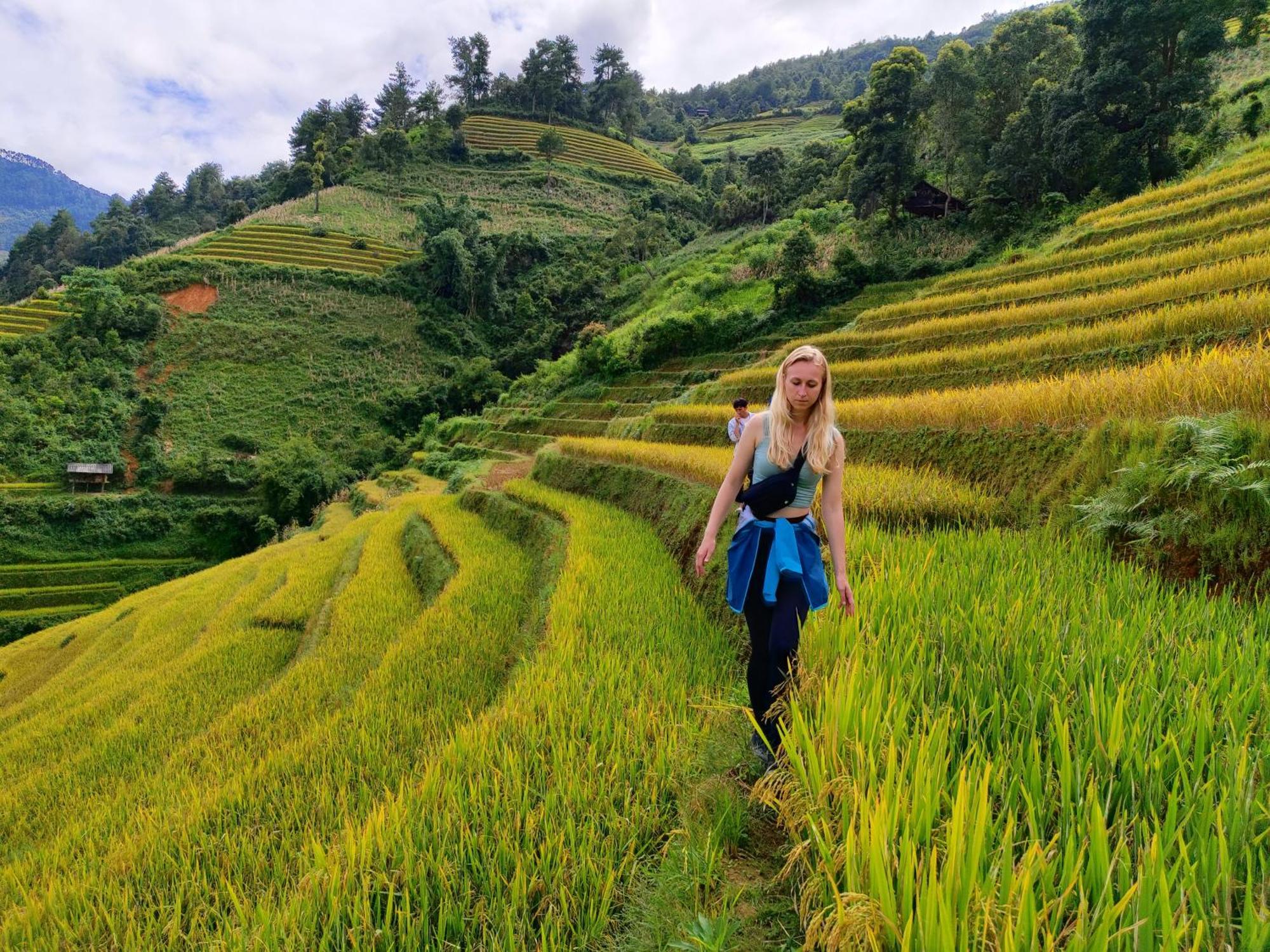 & Trekking