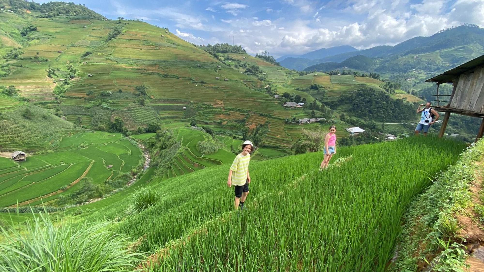 & Trekking Mu Cang Chai