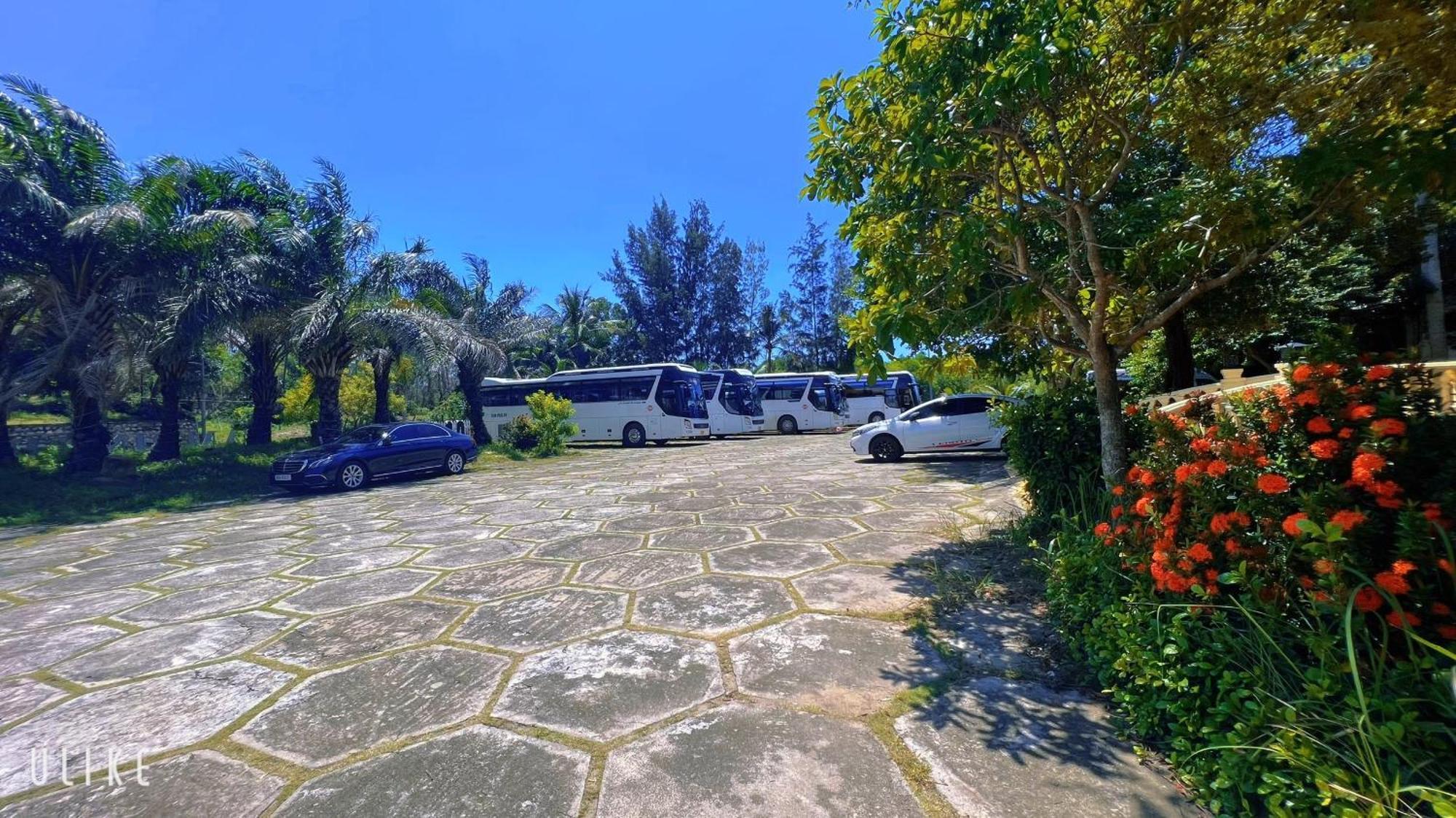 Cam Binh Resort 3*