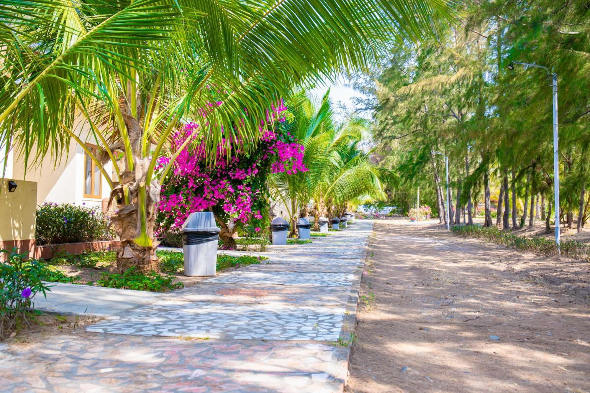 Cam Binh Resort 3*