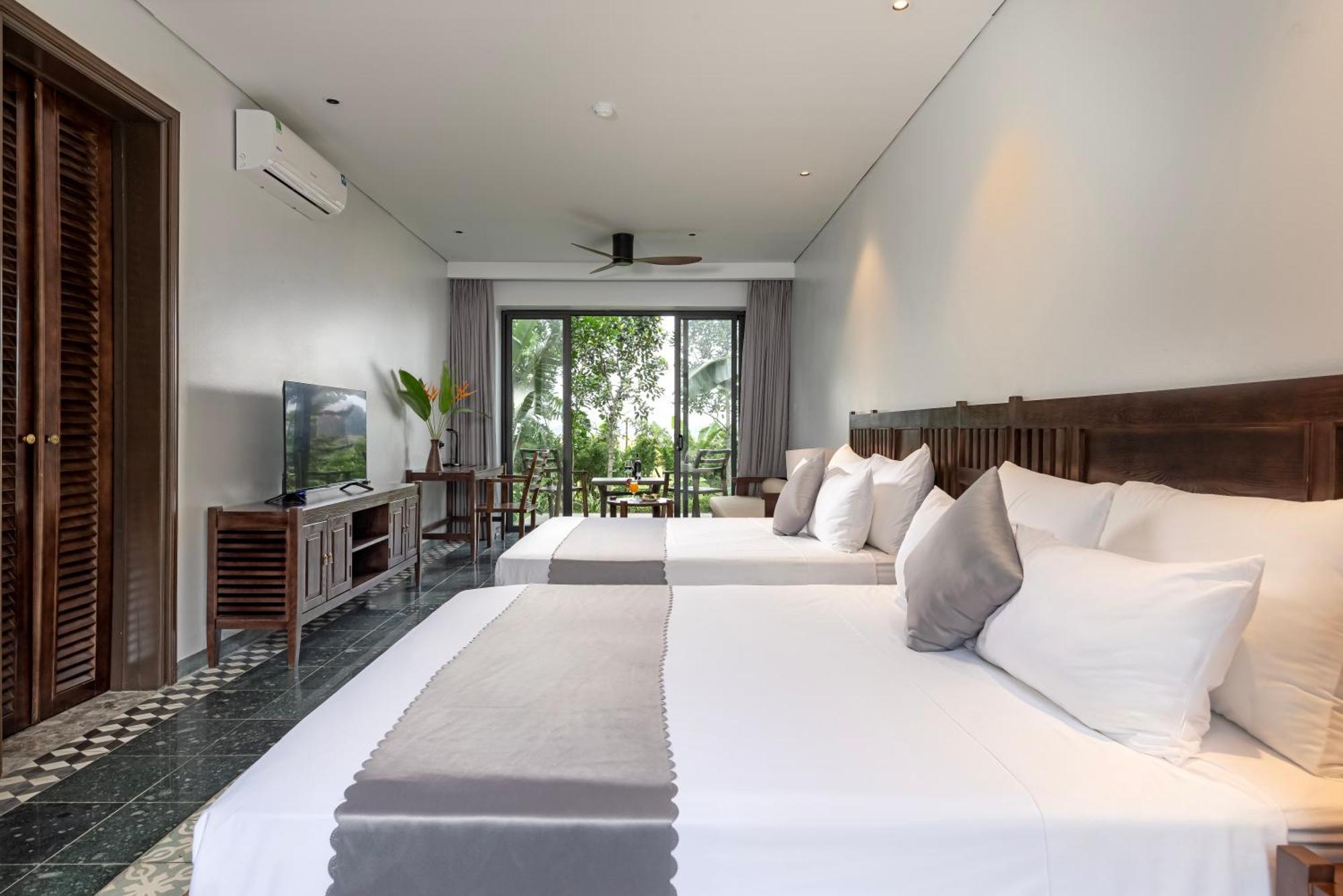 Coco Island & Hotel