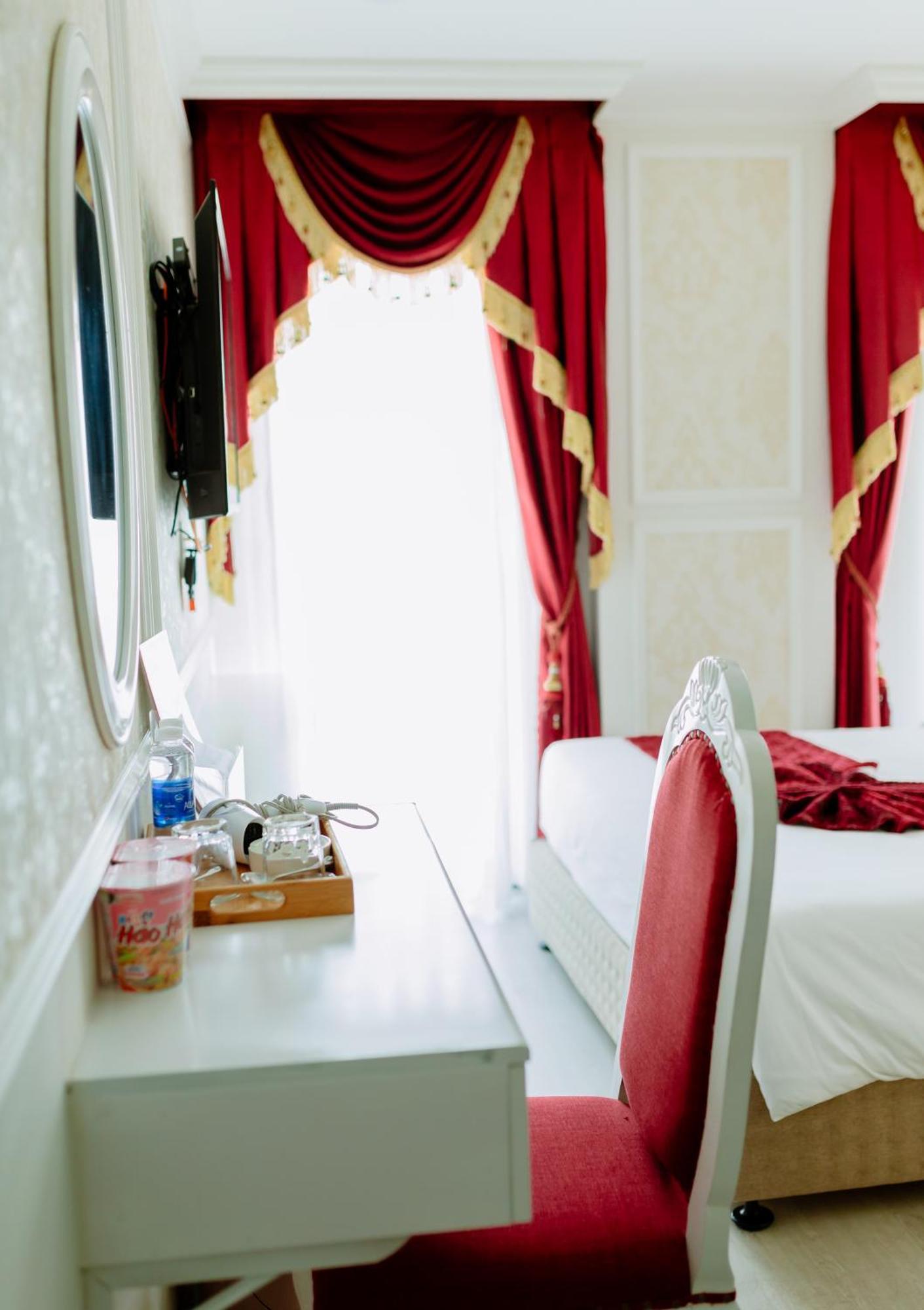 Dezon Hotel *