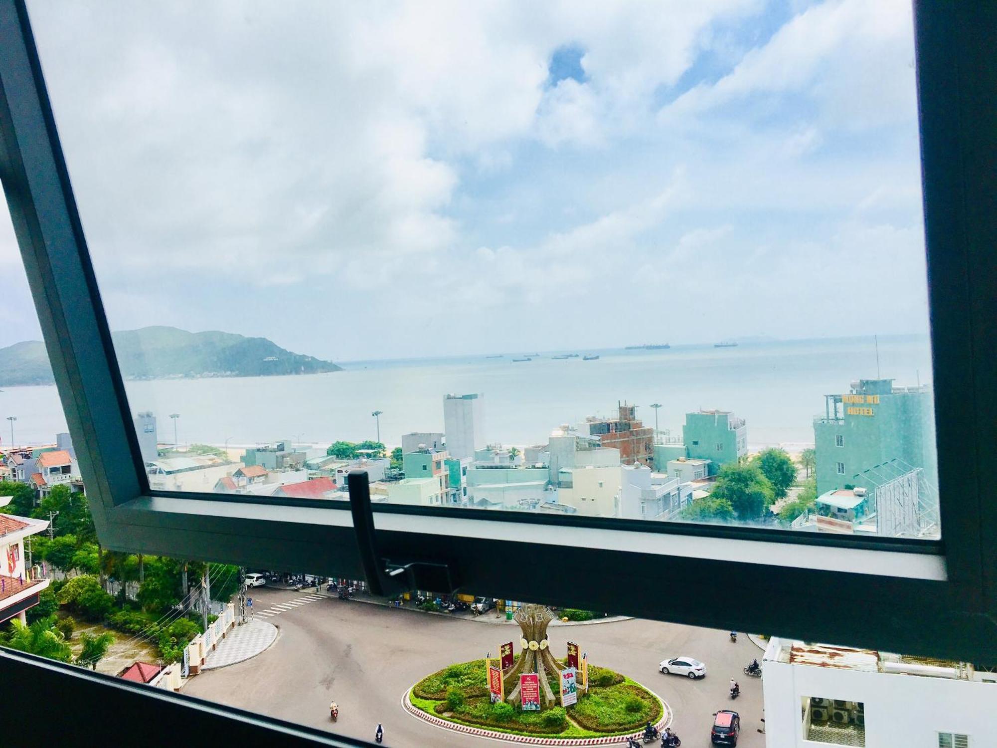 Rustic Powered By Aston Quy Nhon