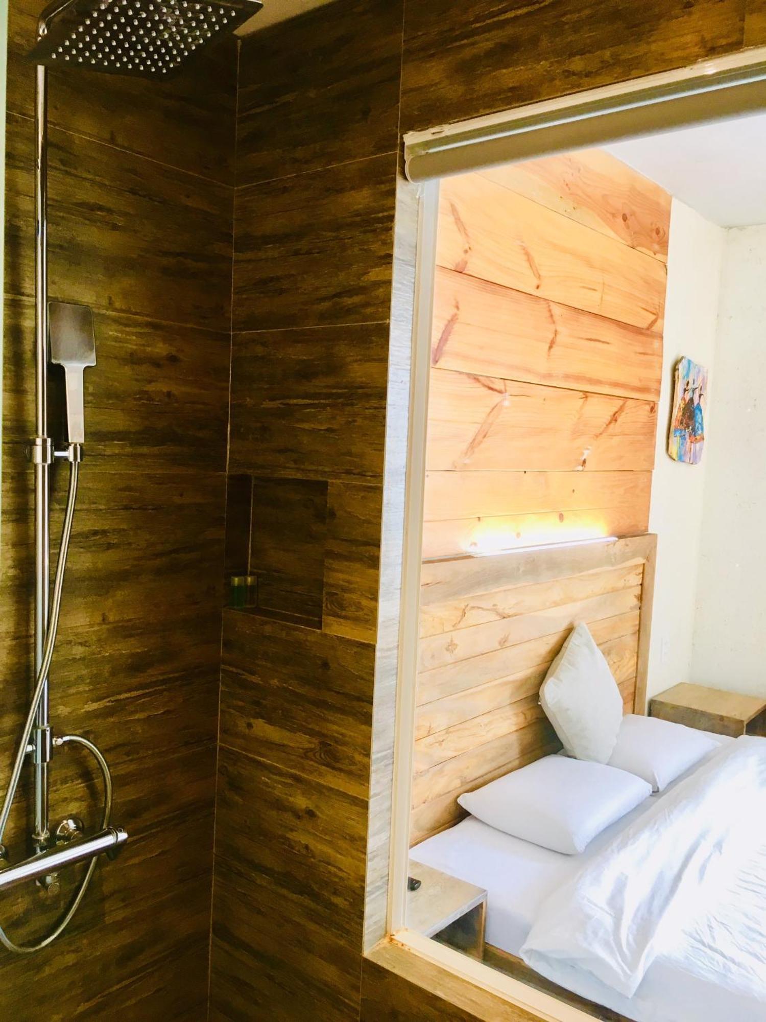 Hotel Rustic Powered By Aston