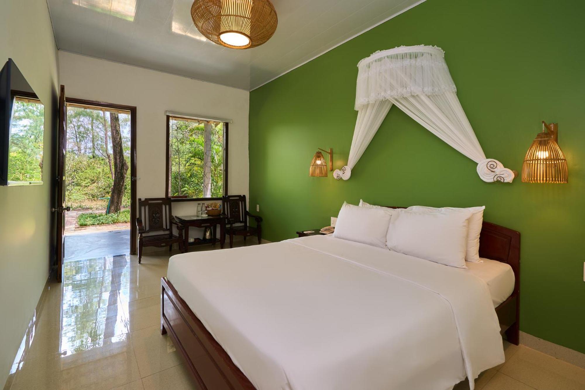 Lang Co Beach Resort 4* Lang Co