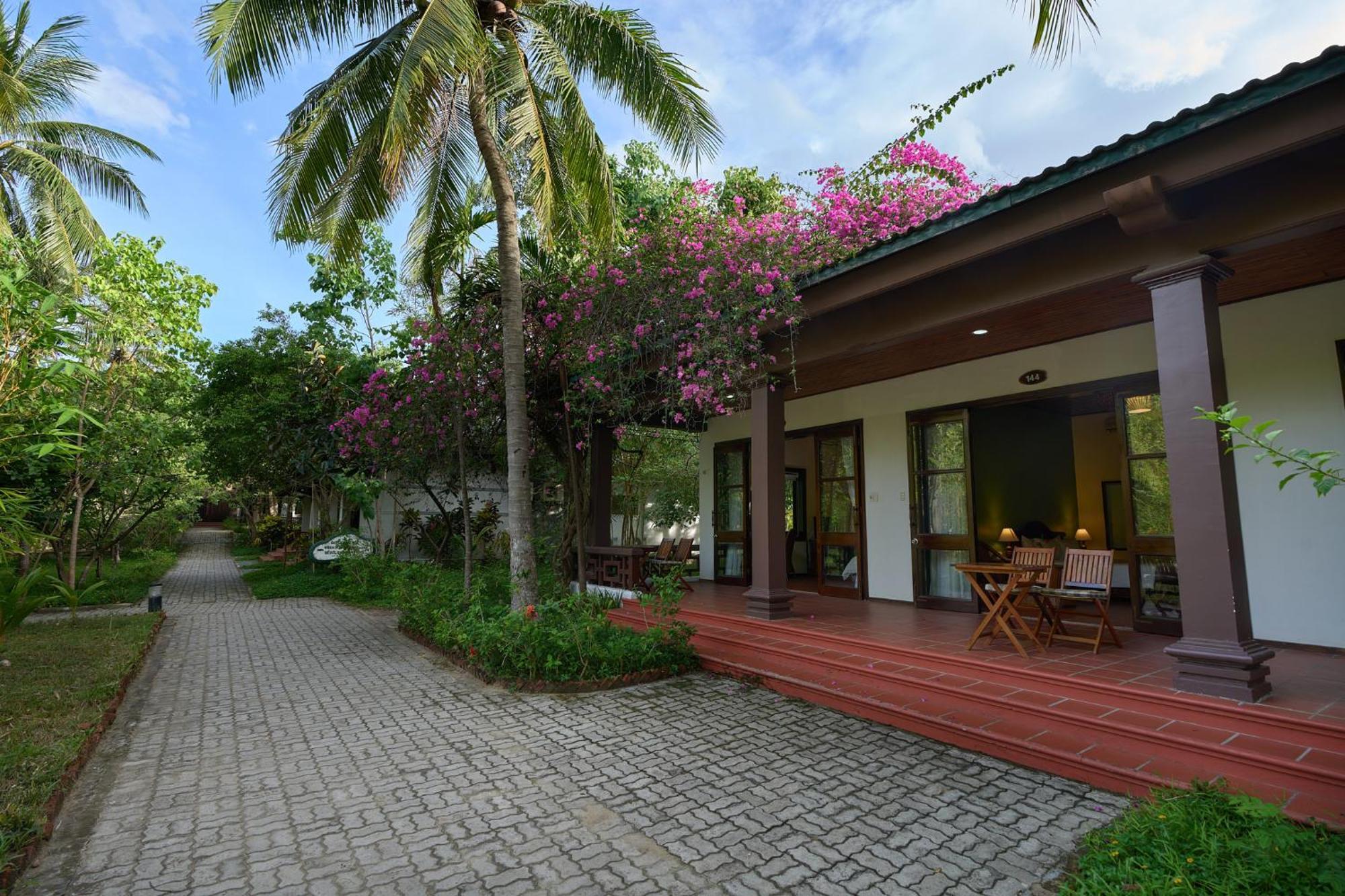 Lang Co Beach Resort 4* Lang Co