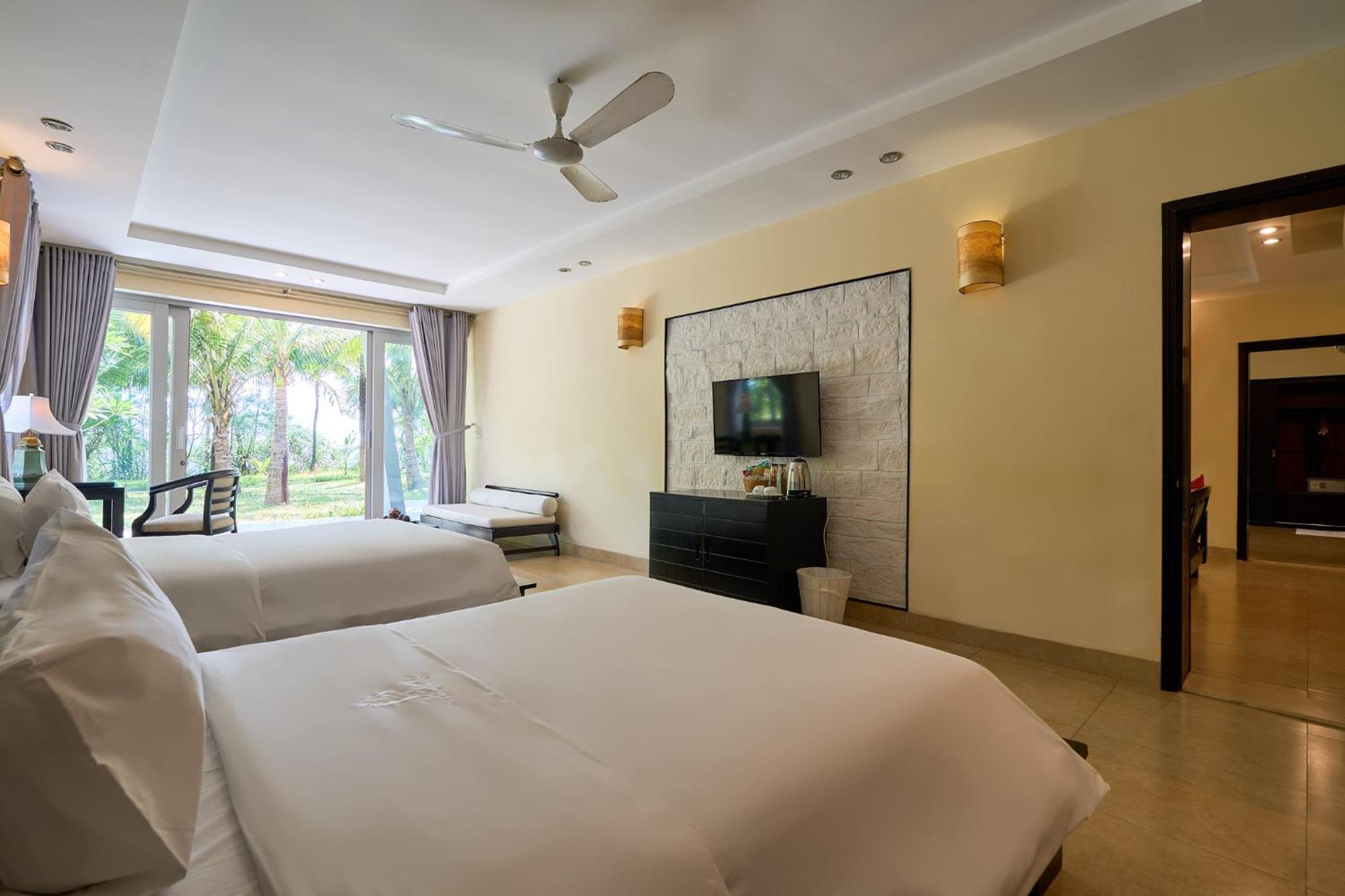 Lang Co Beach Resort 4*
